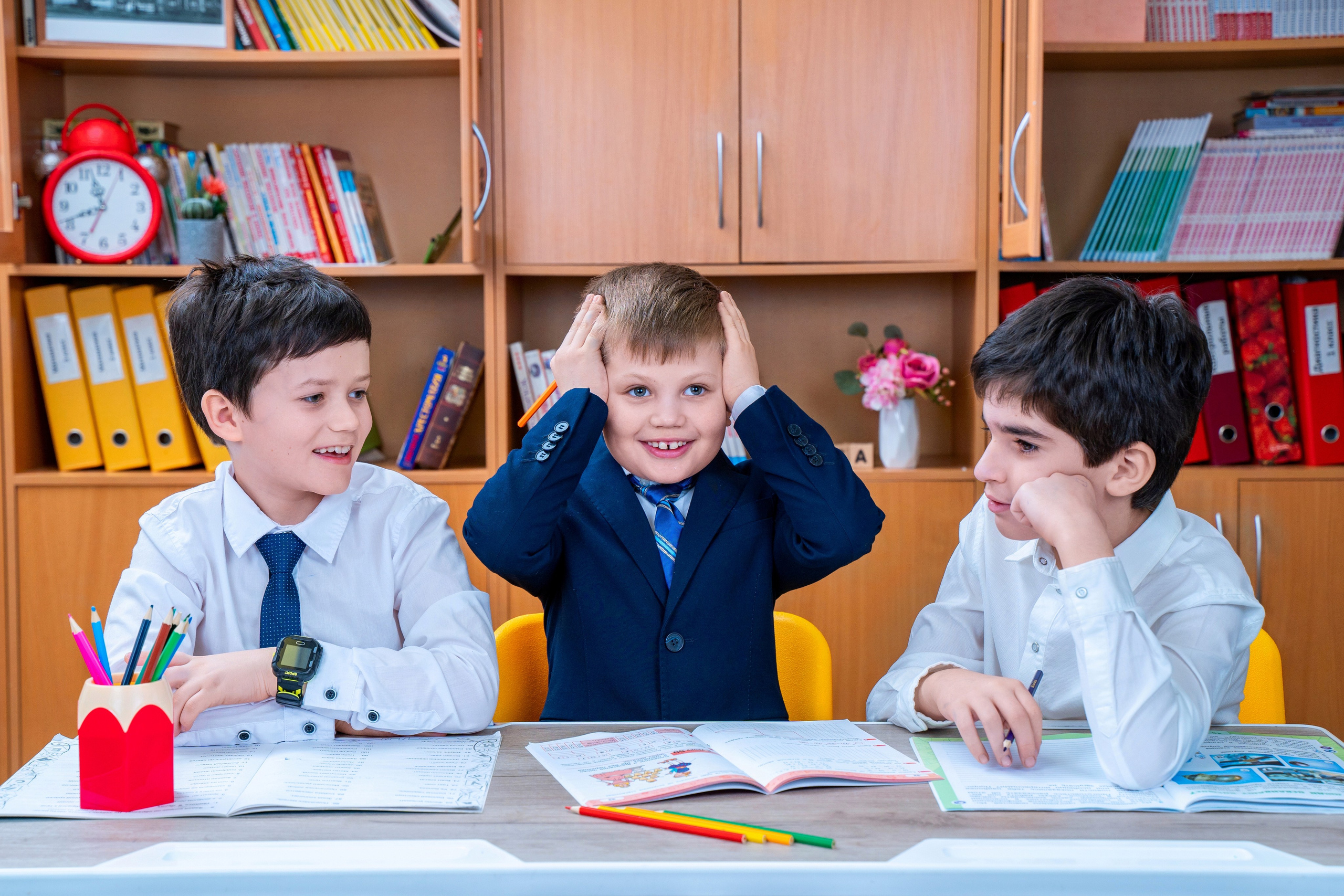 ШКОЛЬНАЯ СЪЕМКА (БЕЗ АЛЬБОМА). Школьная фотостудия «Like Moment» в Строгино