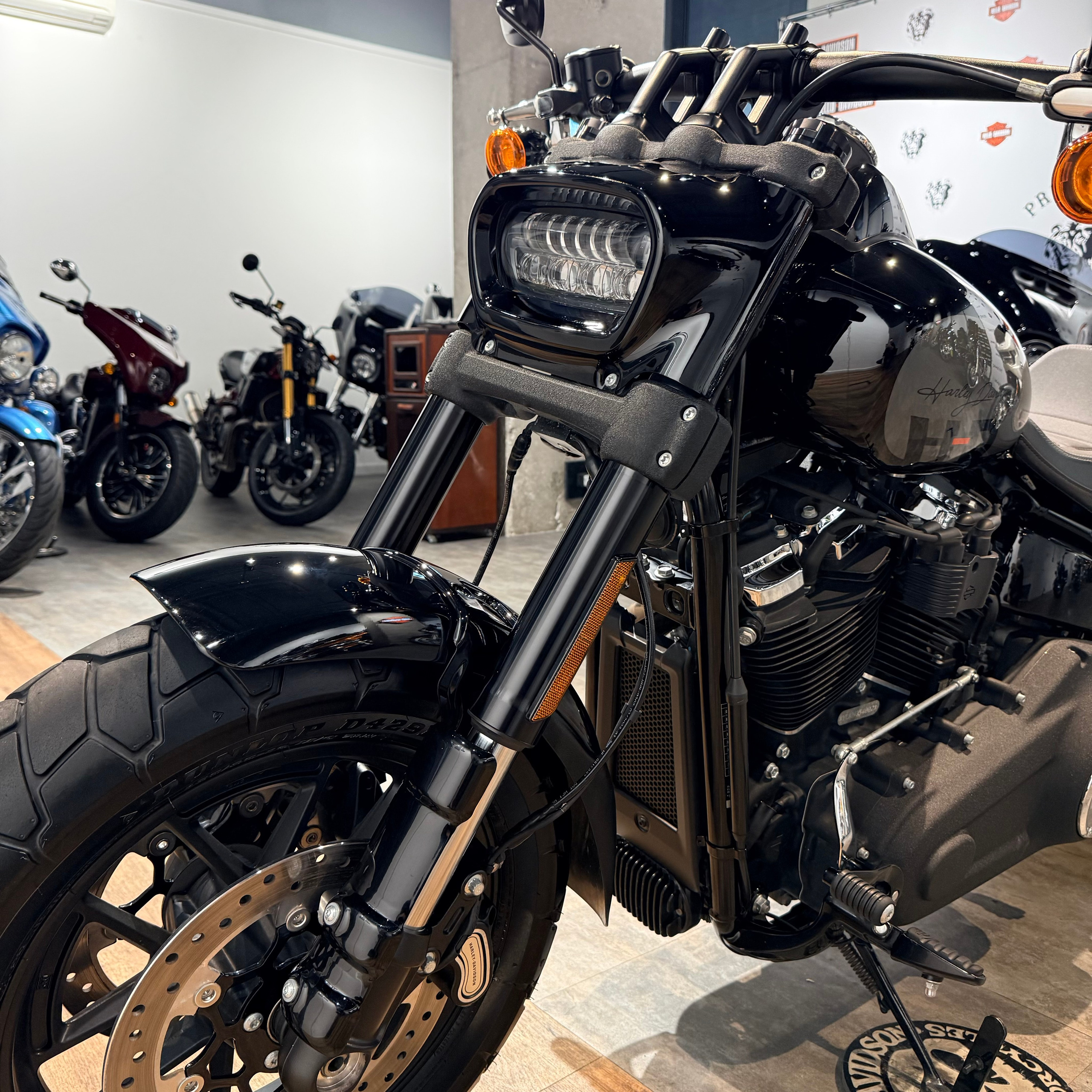 2023 HD FAT ВОВ 114 Vivid Black Nаrdо Gray (VIN *5НD*4007). Hello Davidson, Москва. Только хорошие мотоциклы…