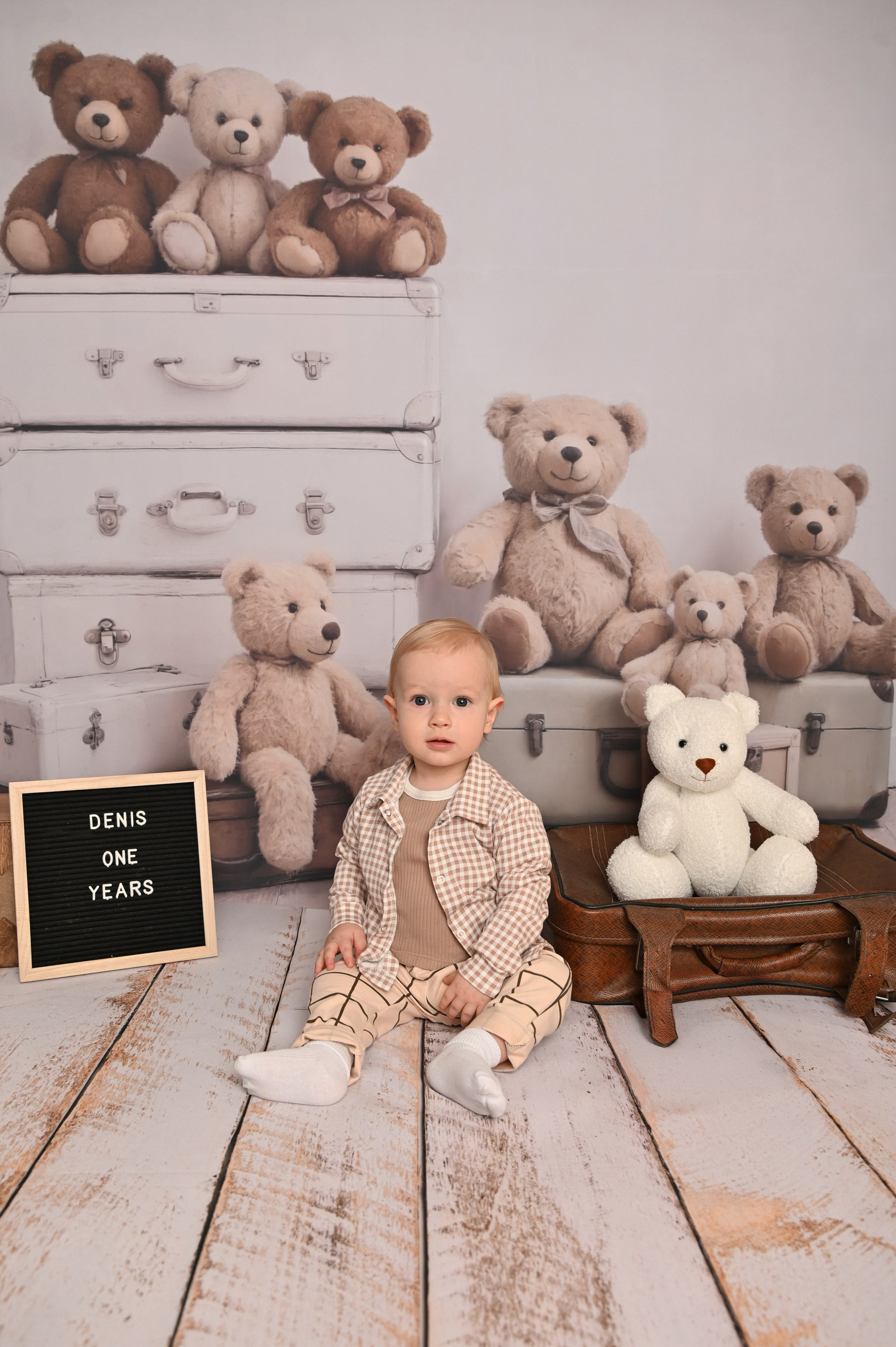 Годик Дениса. Фотограф Новорожденных и семейный Элла Огай г. Сатпаев