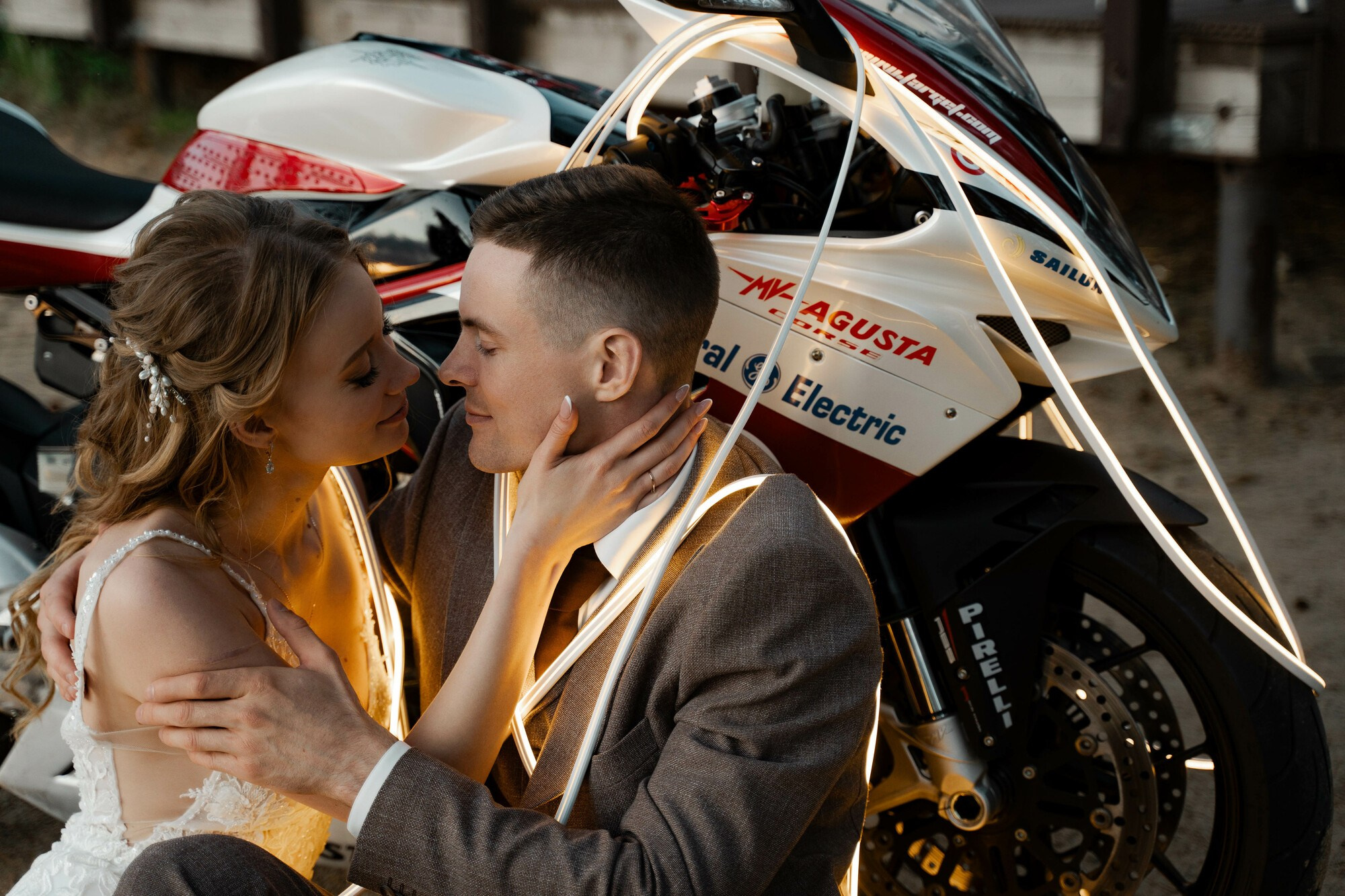 Свадьба в Лесной Рапсодии на берегу озера. Свадебный фотограф в Санкт-Петербурге и Москве Андрей Нестеров