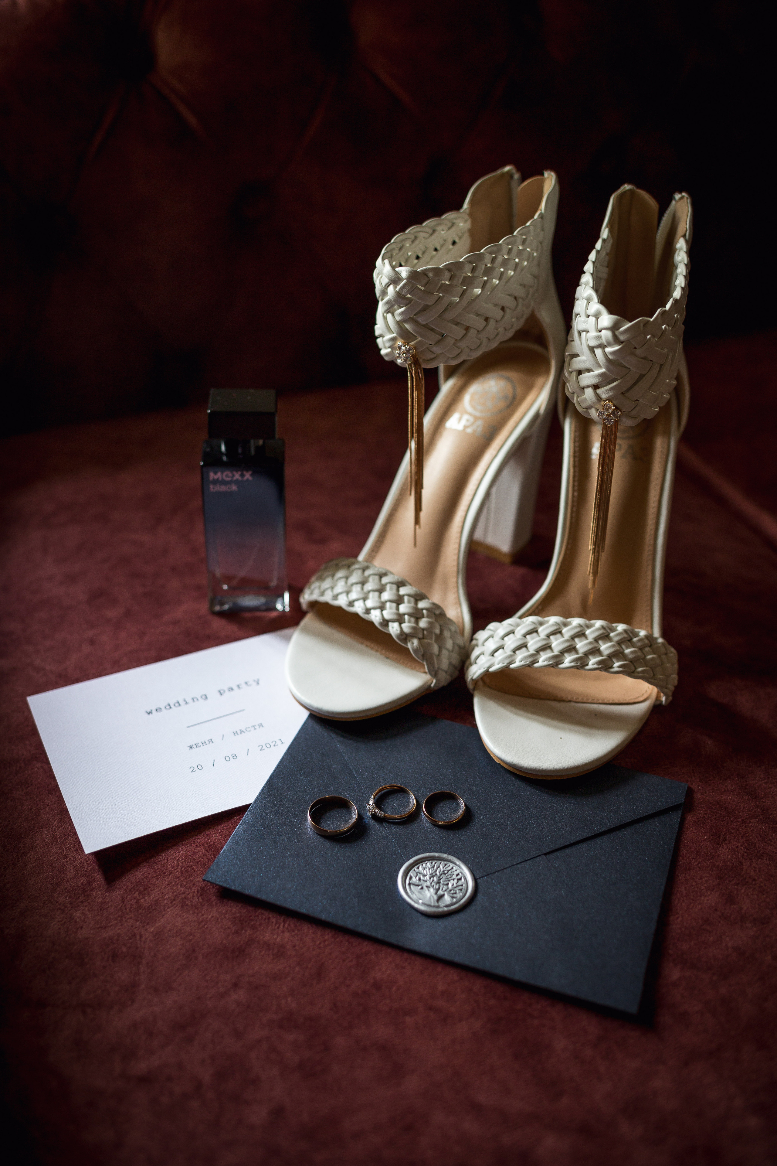 Фотограф на свадьбу Большая Берестовица Кольца на свадьбу