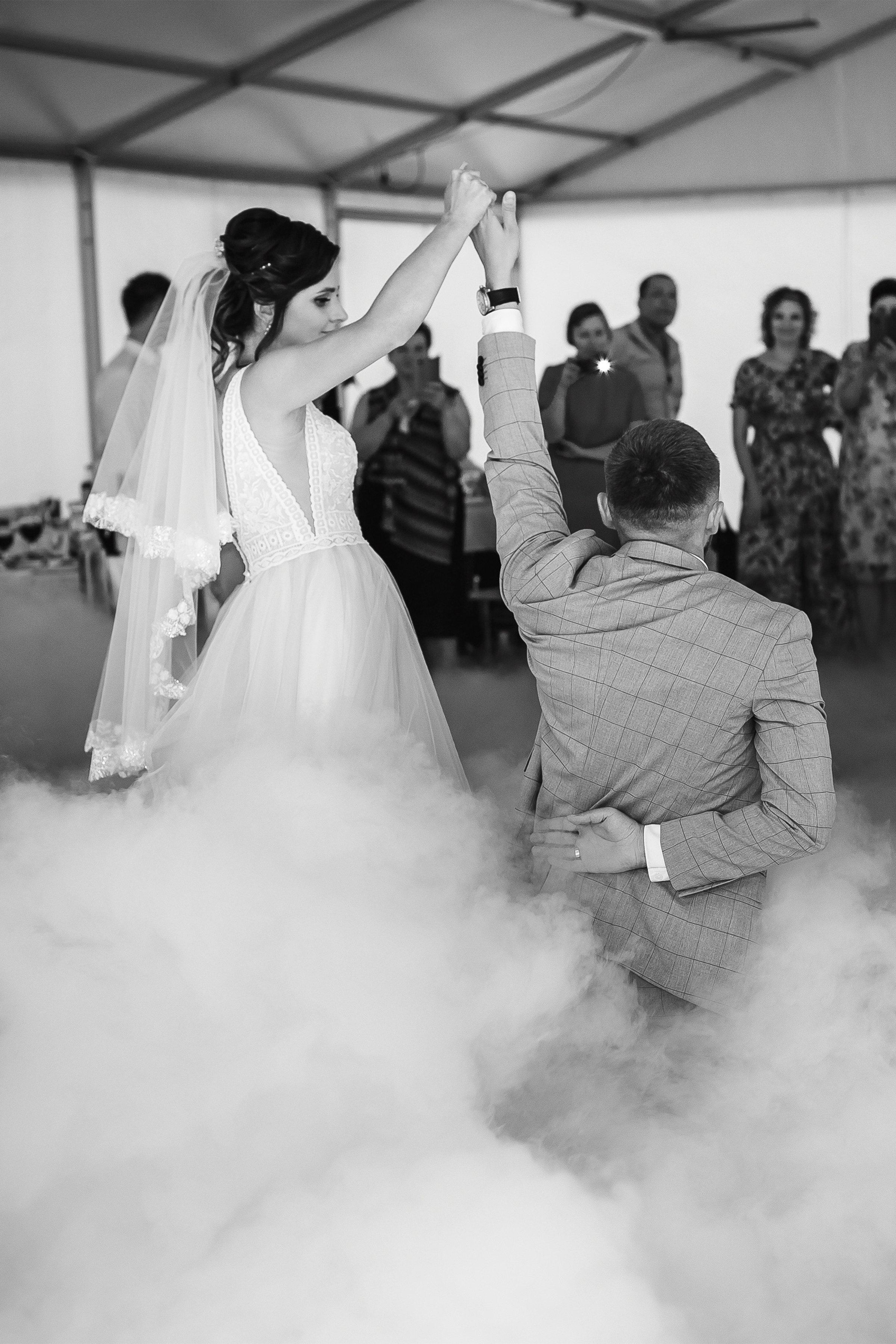 Фотограф на свадьбу Гродно Постановочный первый танец