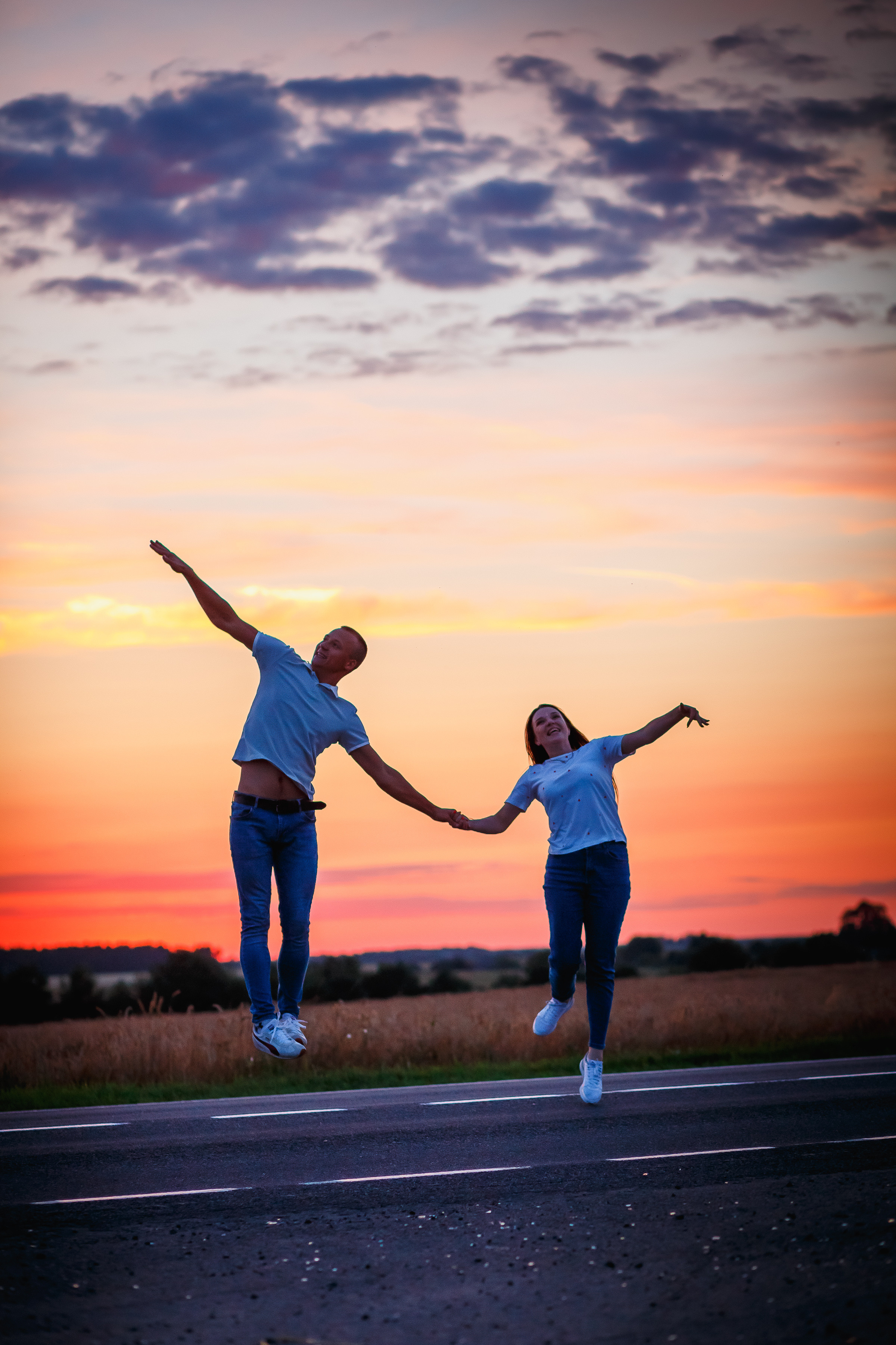 Фотосессия Love story Прыжок влюбленных