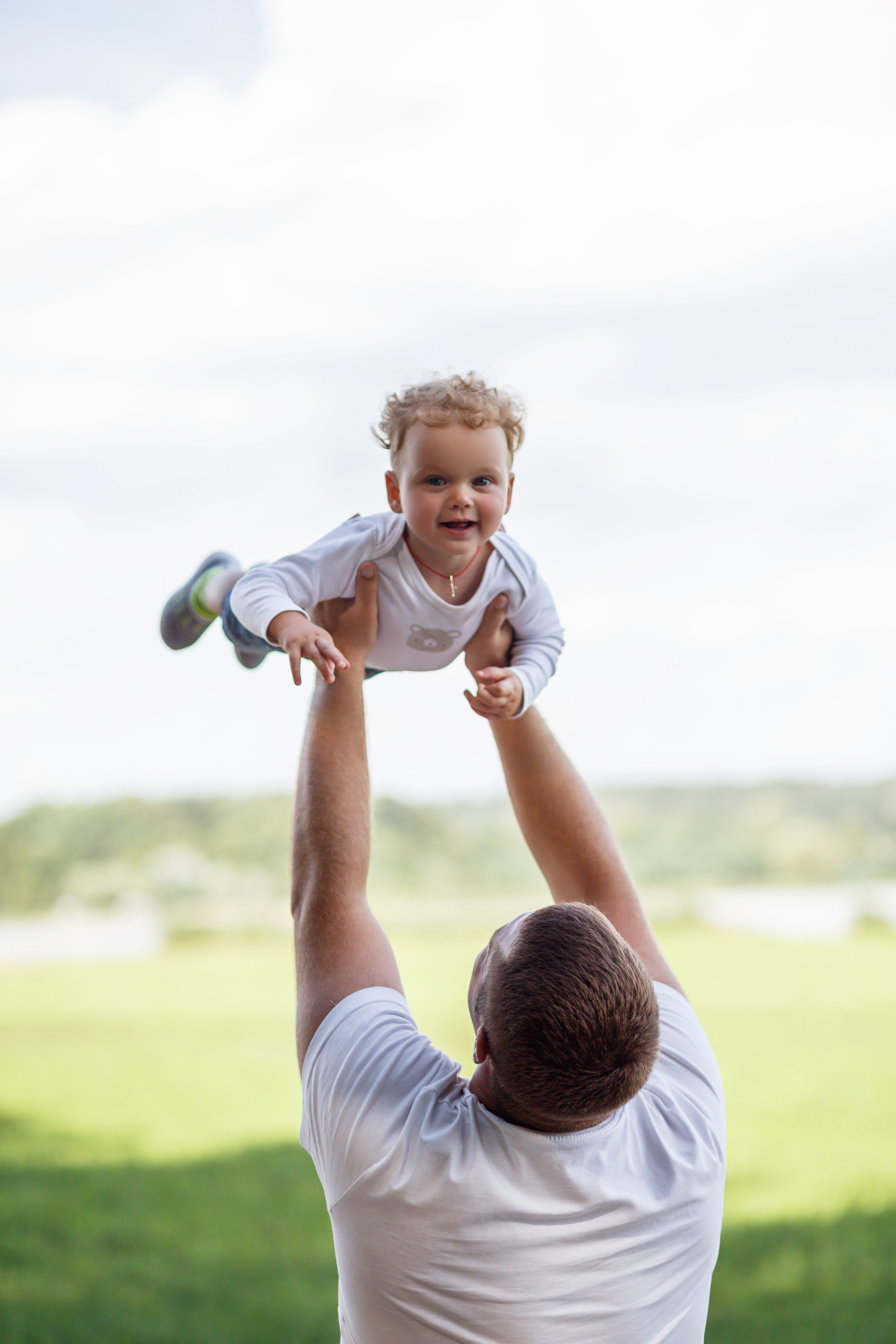 Семейный фотограф Волковыск Ребенок счастлив
