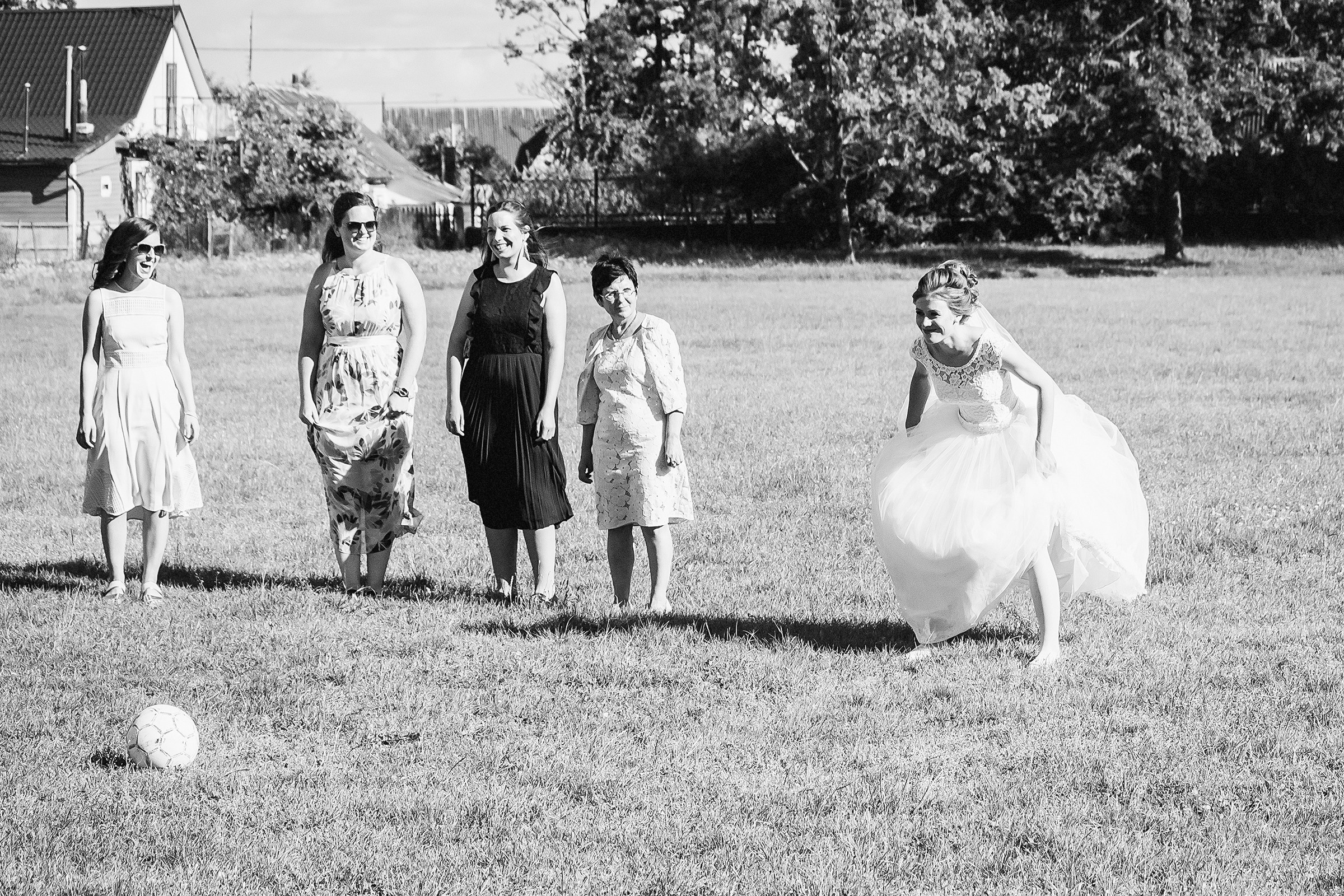 Невеста берет разбег