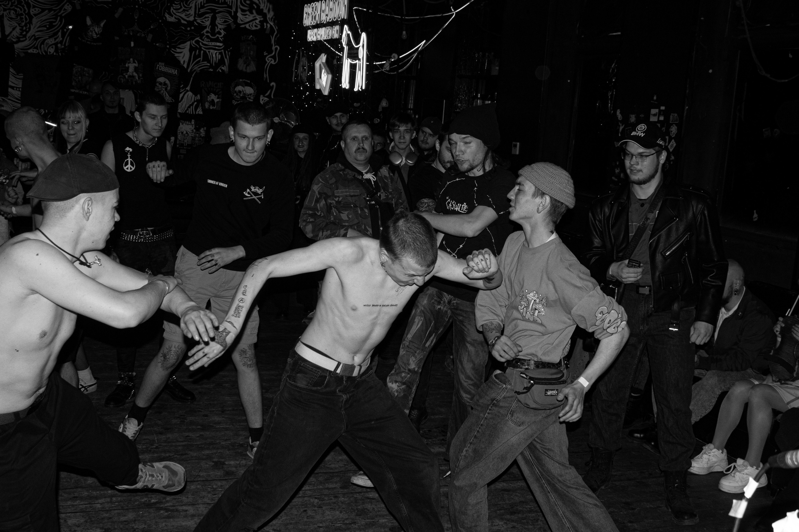 Репортажная гранж-съёмка. Фотограф в Москве Leon Trojan