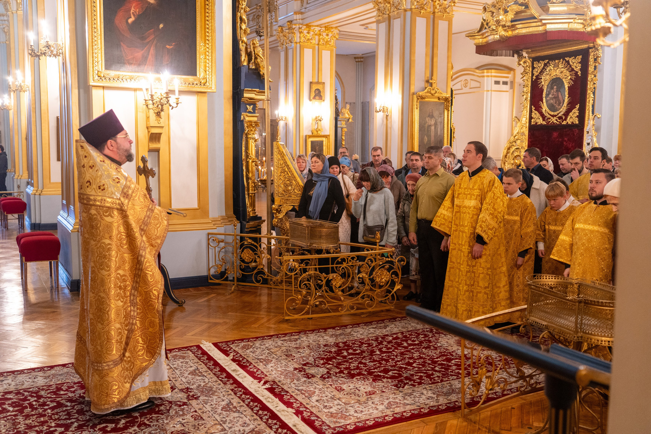 Неделя 20-я по Пятидесятнице. Память святых отцов VII Вселенского Собора. Иверской иконы Божией Матери. НИКОЛО-БОГОЯВЛЕНСКИЙ МОРСКОЙ СОБОР