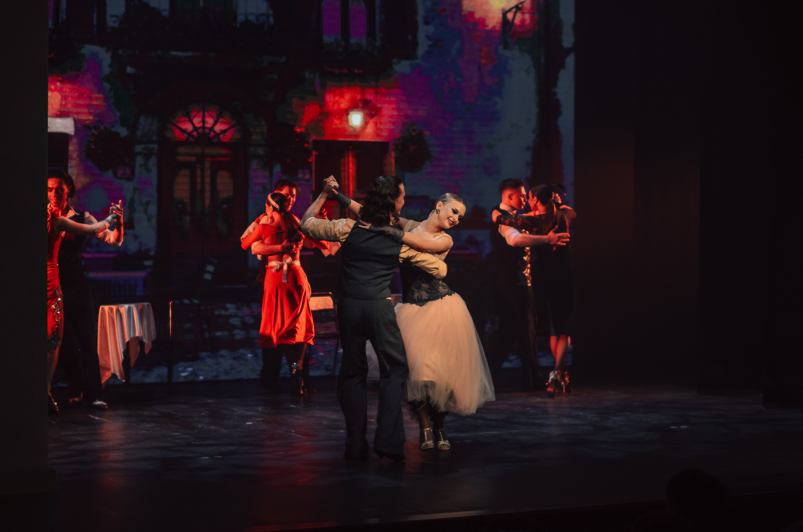 Фоторепортаж танцевального мероприятия. Денисова Аля — фотограф для парных съемок и индивидуальных историй в Барнауле