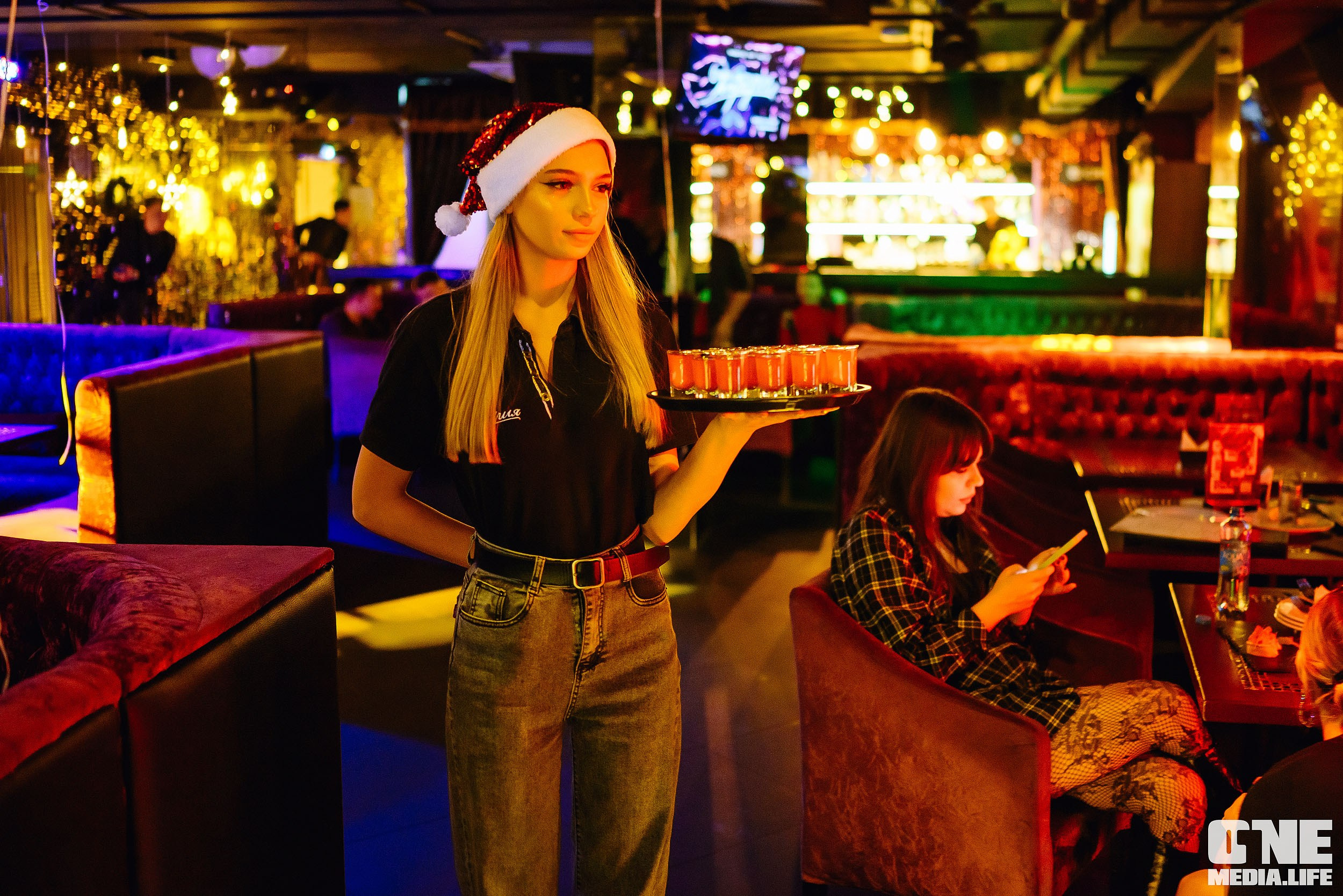 Christmas Karaoke Show в Эйфории. Часть 2. One Media Life: фоторепортажи, фотоотчеты с мероприятий и заведений