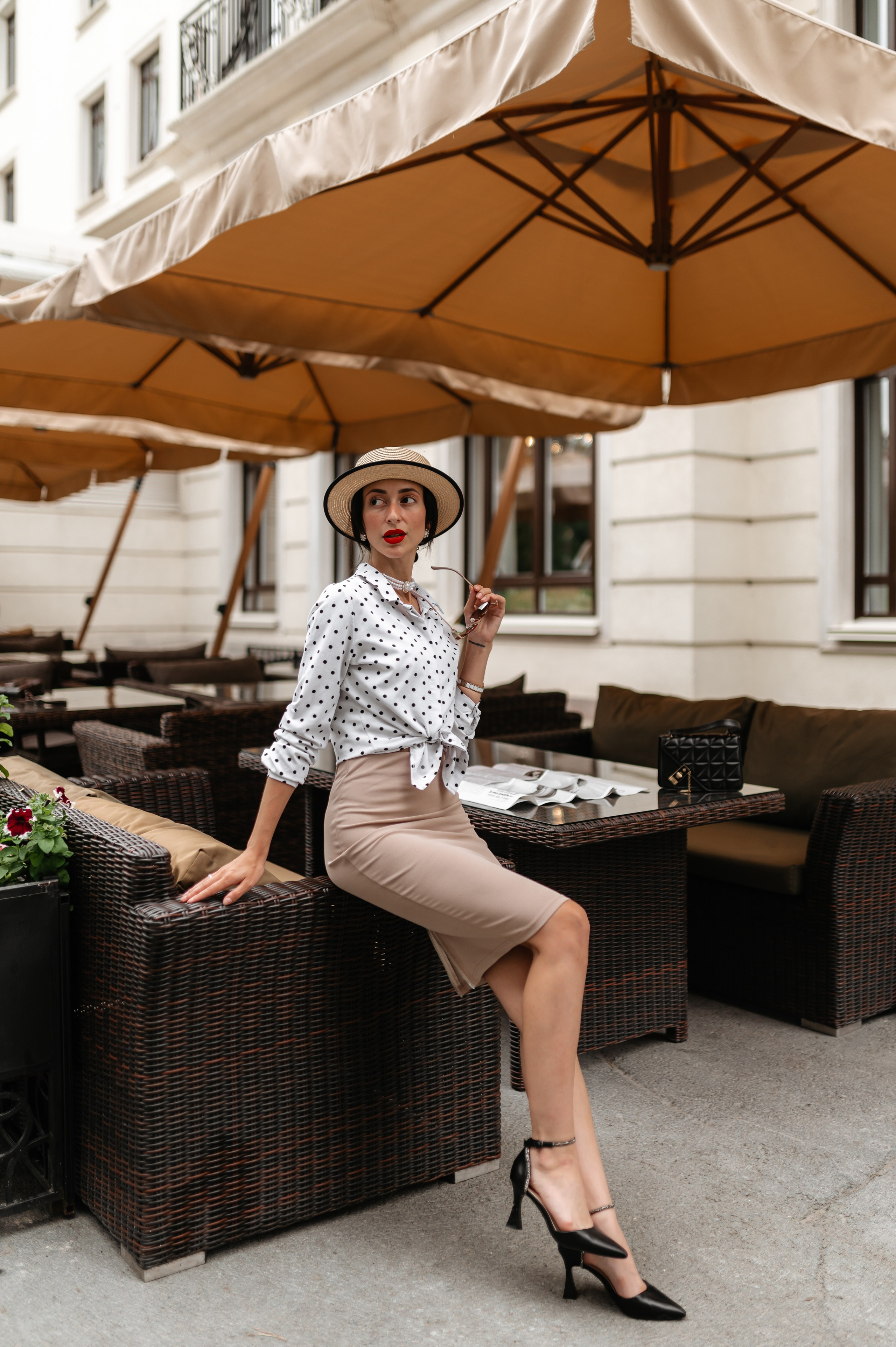 В стиле old many. Главная