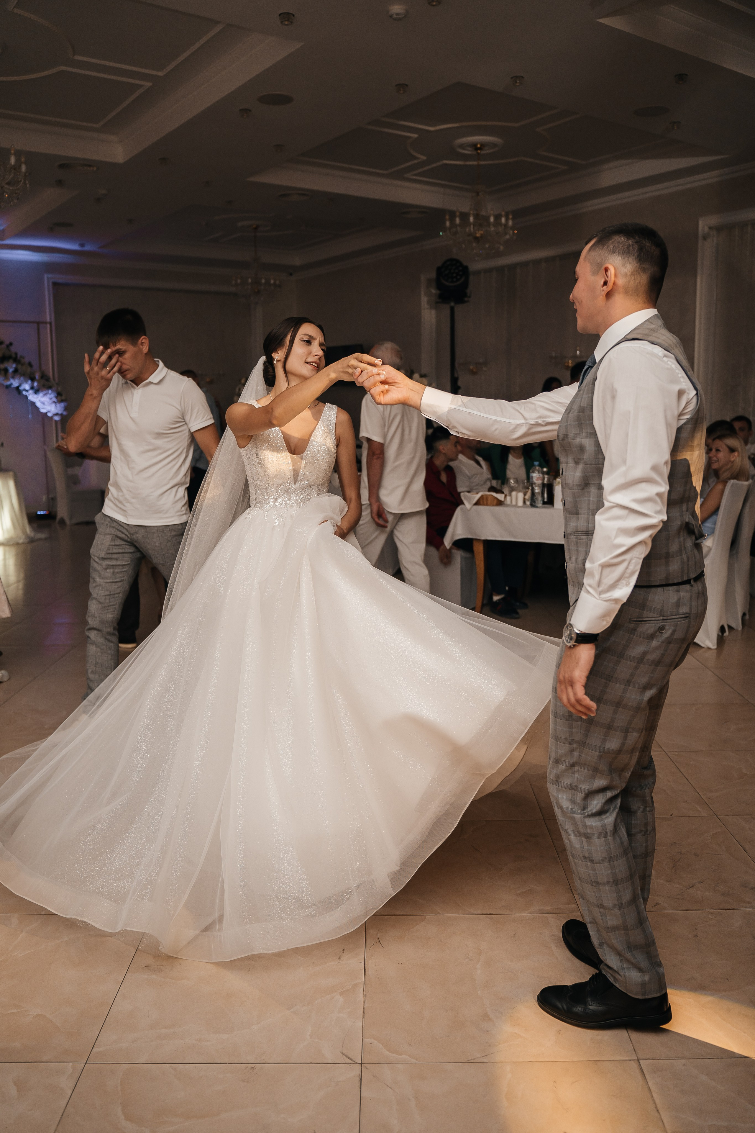 Амина и Дамир. Полный день. Семейный и свадебный фотограф в Саратове Евангелина Штах