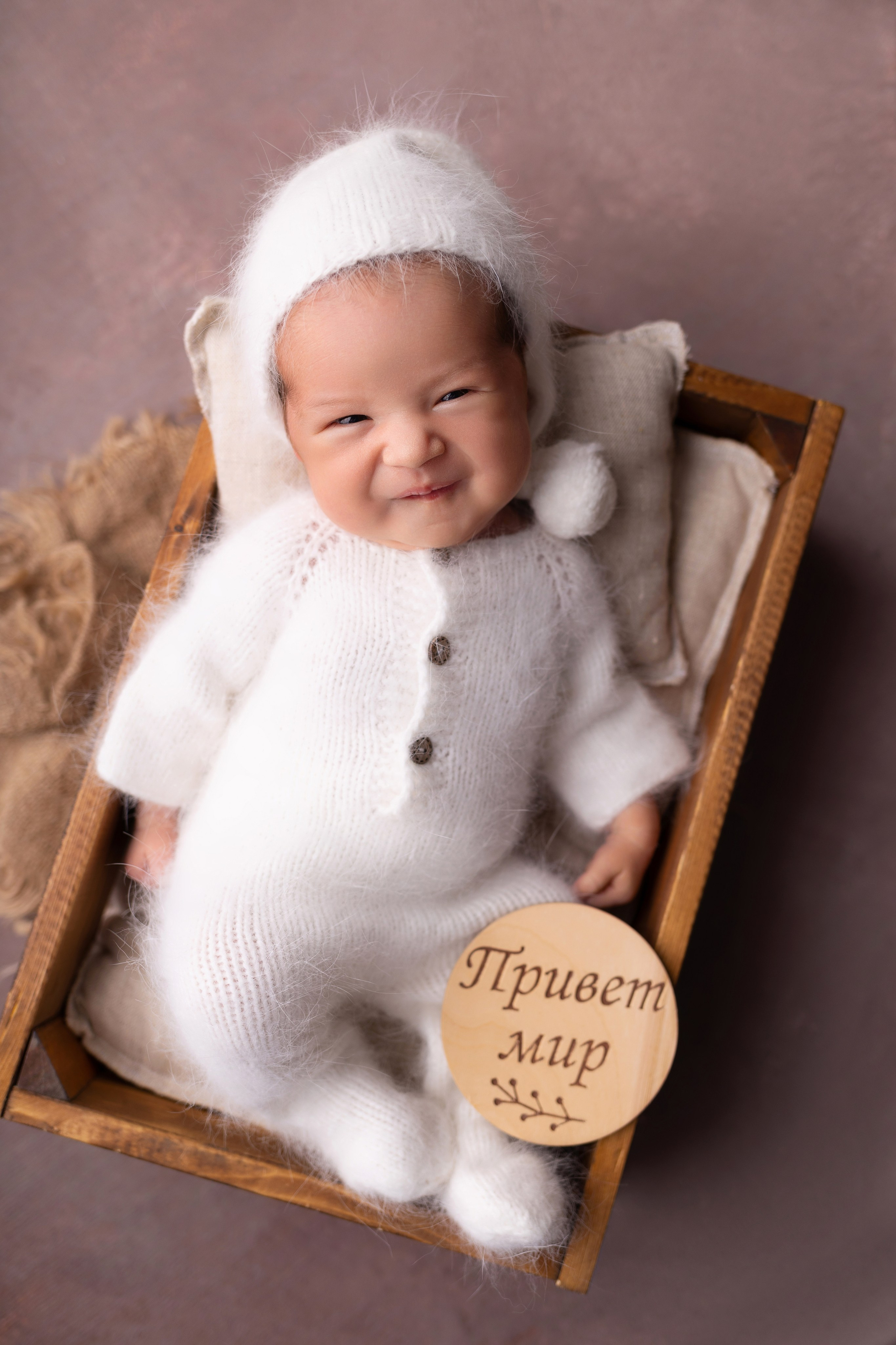 Классическая фотосессия малыша. Фотограф новорожденных малышей в Омске и Омской области Эльвира Камаева