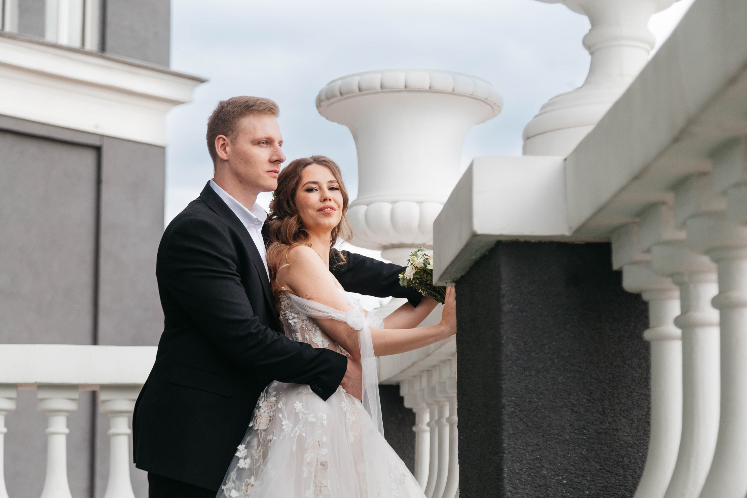 свадебная фотосессия в отеле Чарушин в Кирове