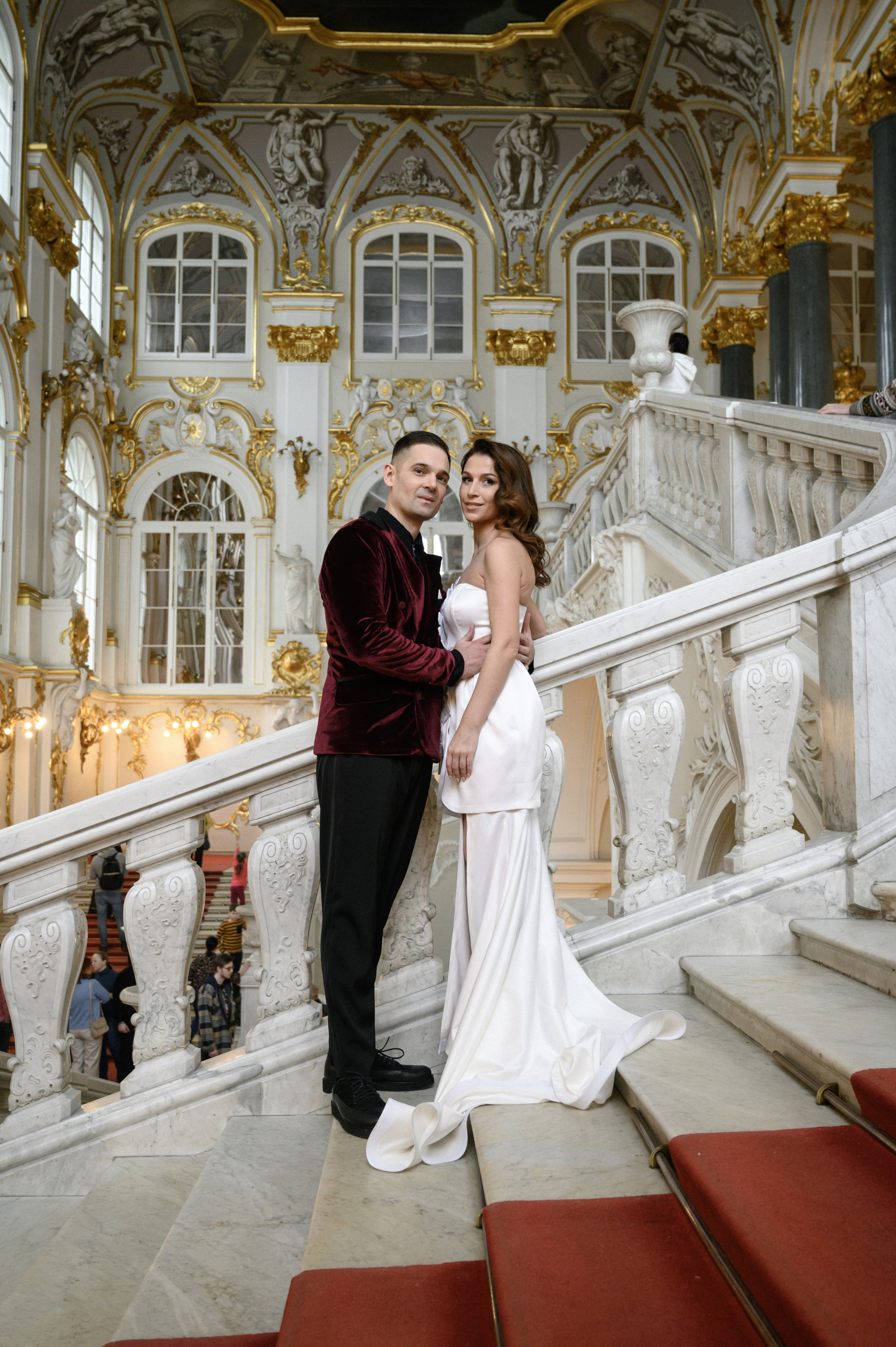 Наряды для свадьбы. Модельер Евгений Бременев