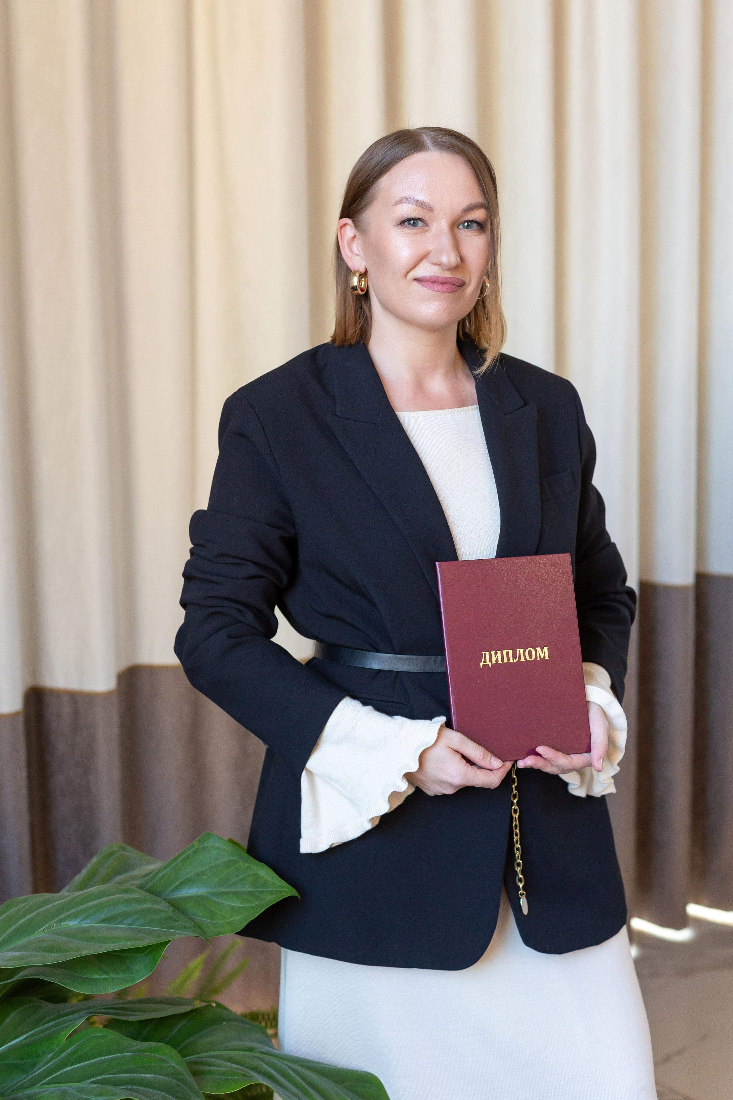 Выпускной курса психологов. Ирина Квасова | Фотограф в стиле VOGUE | Тюмень