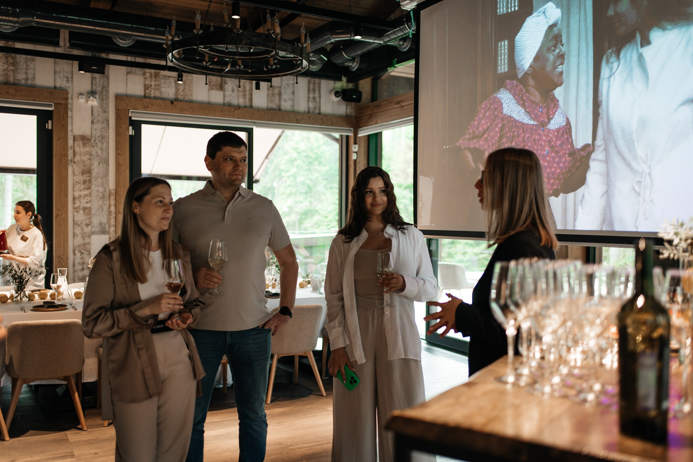 свадебный ужин в ресторане Чаща в Охта парке