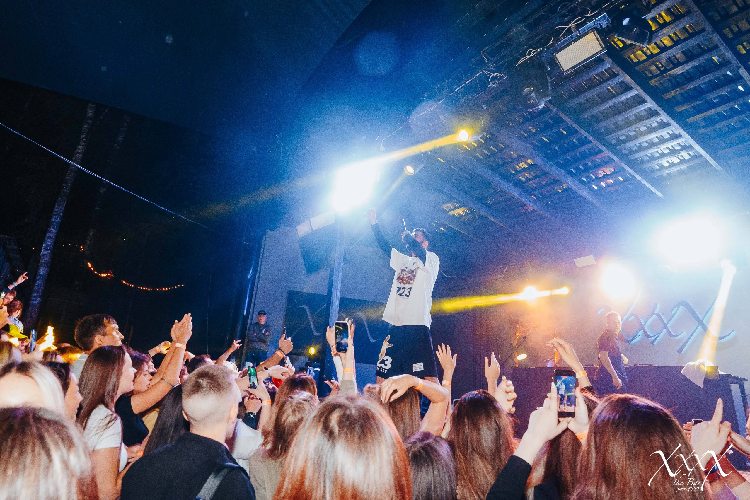 The bar XXXX. Репортажный (Event) фотограф в Барнауле | Даниил Маркин | Качество и вайб