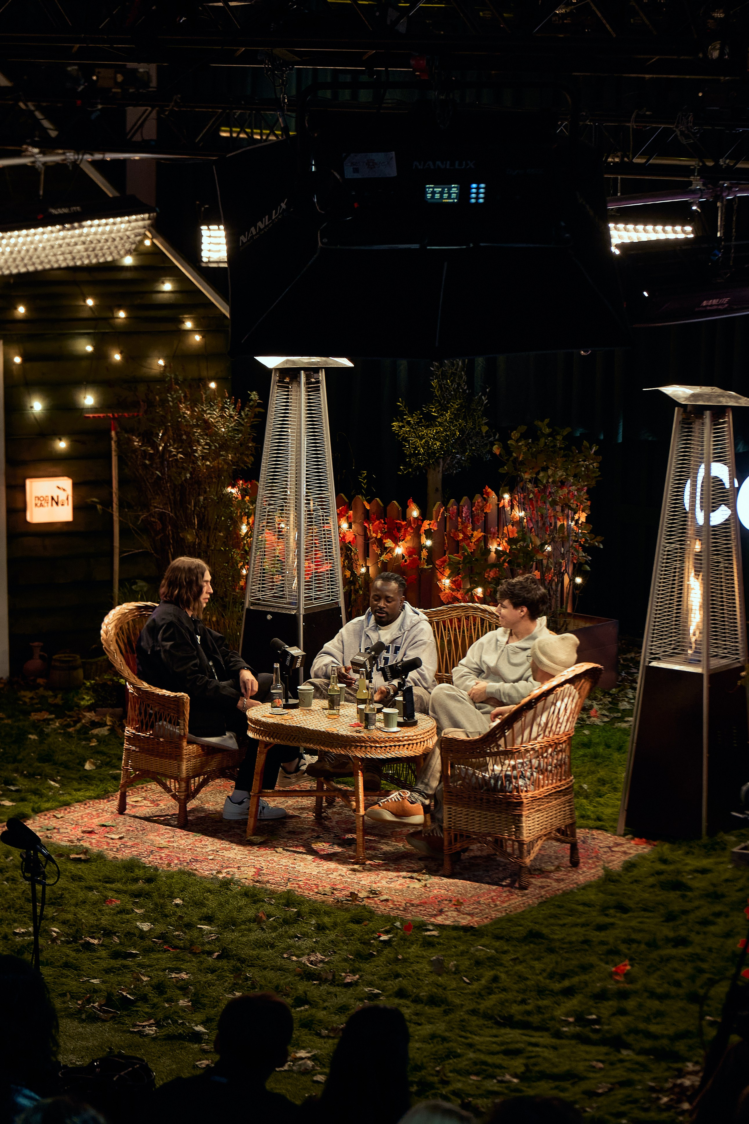 Бэстейдж «Летний подкаст № 1». Главная