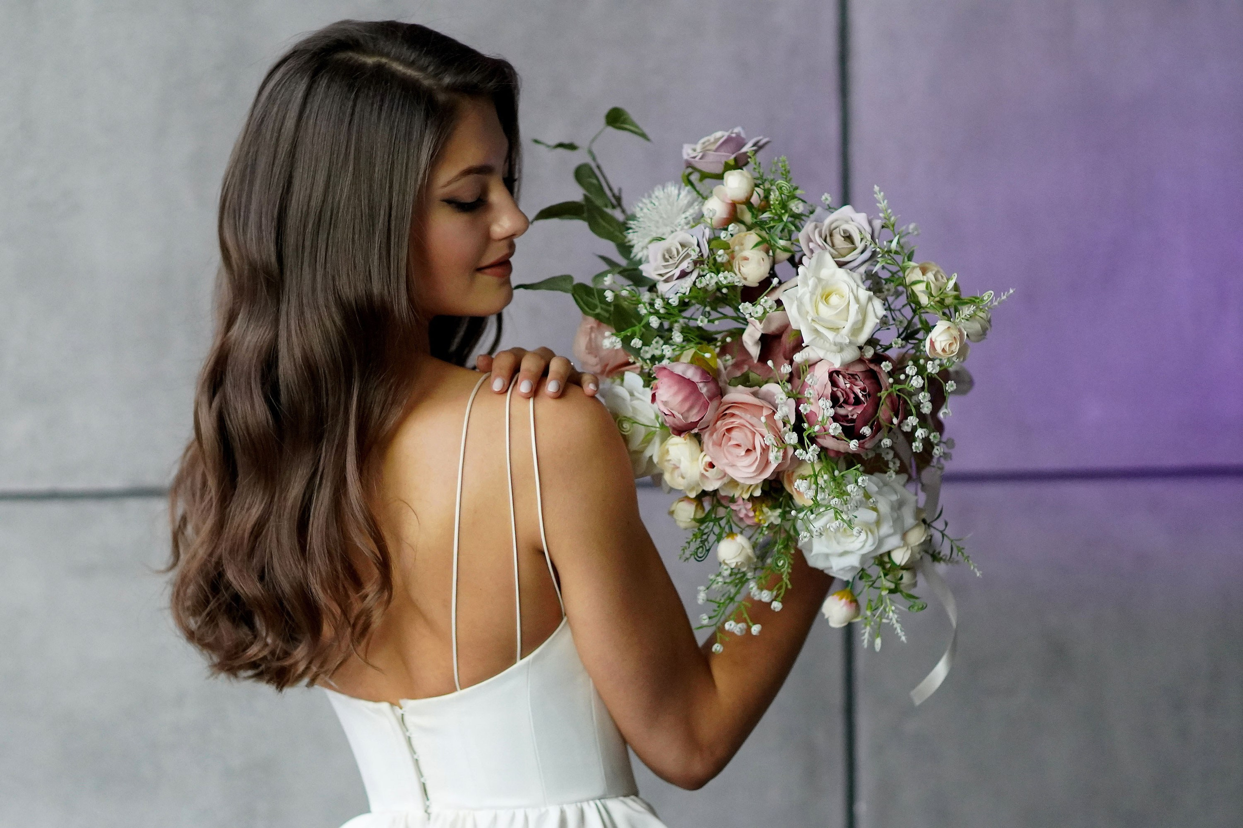 Фотограф на свадьбу Пенза цена. Свадебное платье невесты разные ракурсы.Фотограф пенза свадьба цена. Фотограф пенза цена. Видеооператор пенза цена. Видеограф пенза цена. Фотограф пенза прайс.  Видеограф Пенза прайс.