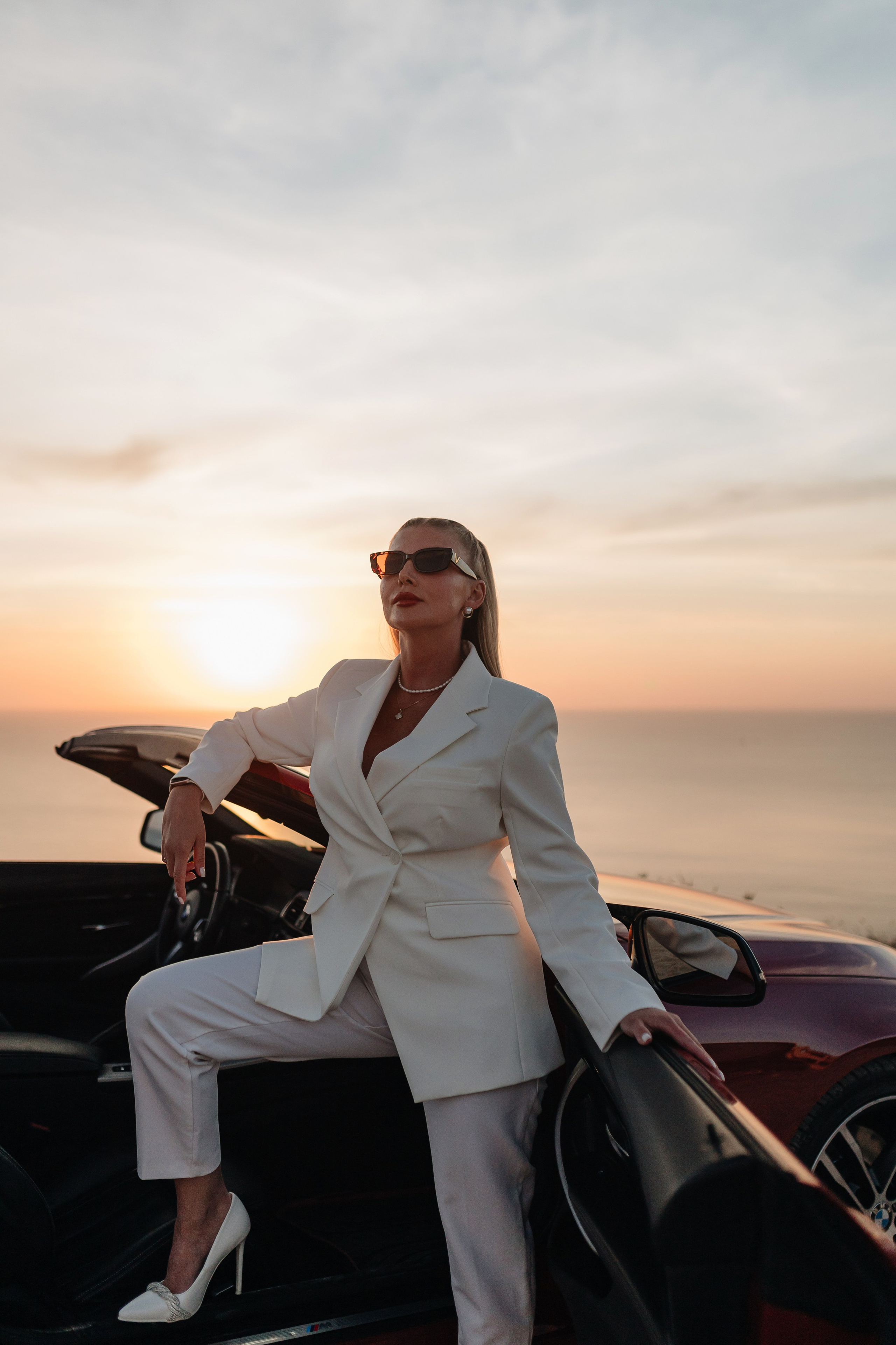 На кабриолете. Фотограф Трифон Мира