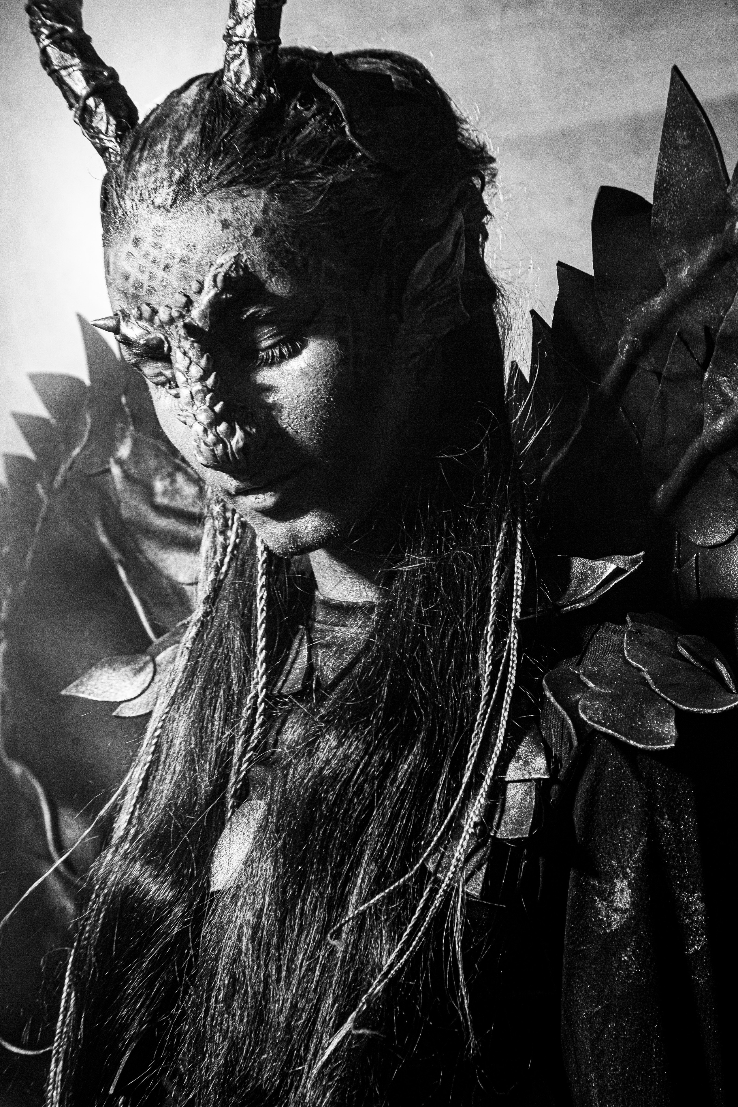 Алена. Дракон. Черно-белый фотограф Дмитрий Пчелкин