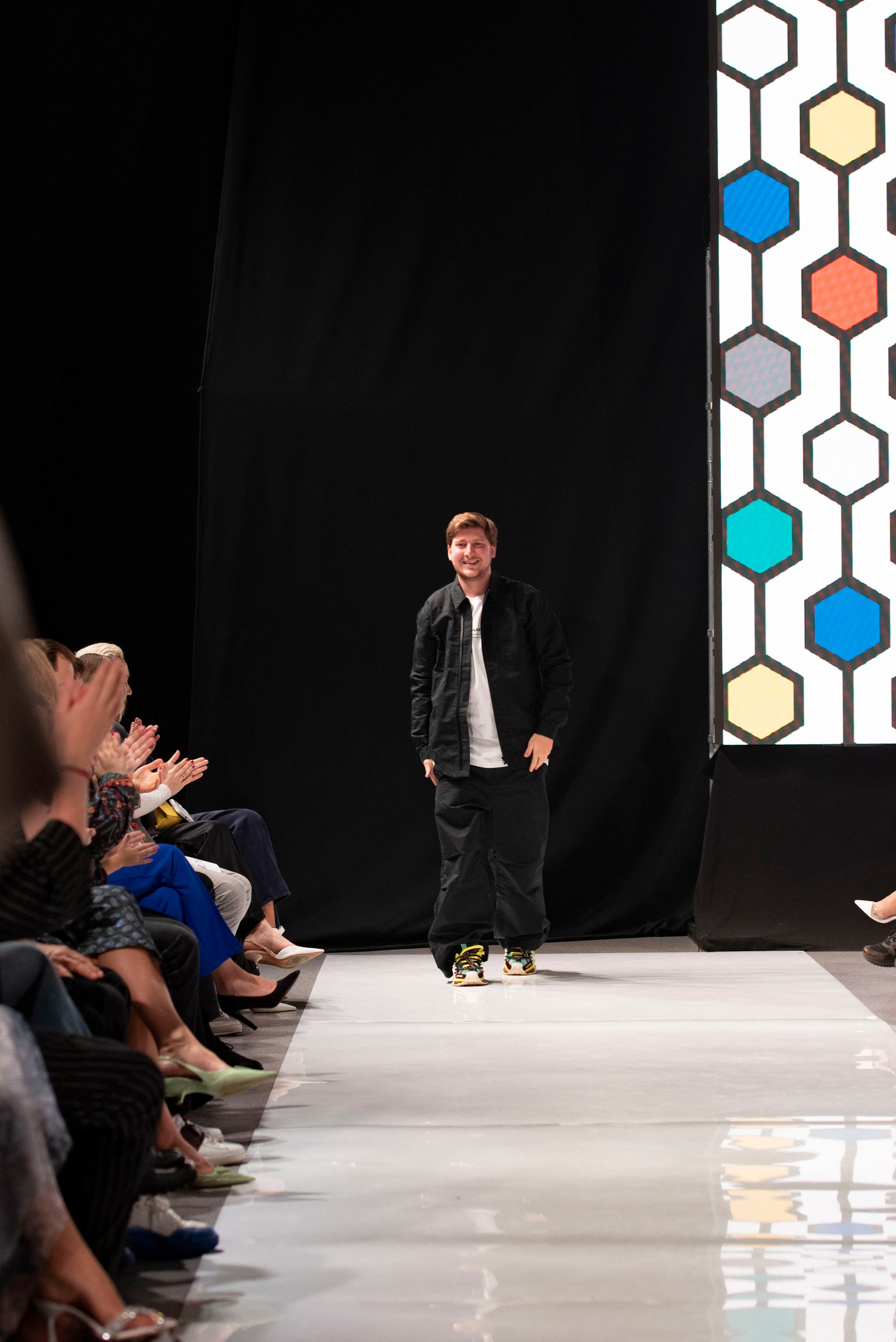 Фотограф на модельный показ. Свадебный, семейный, фэшн фотограф, школьный фотограф в Сочи