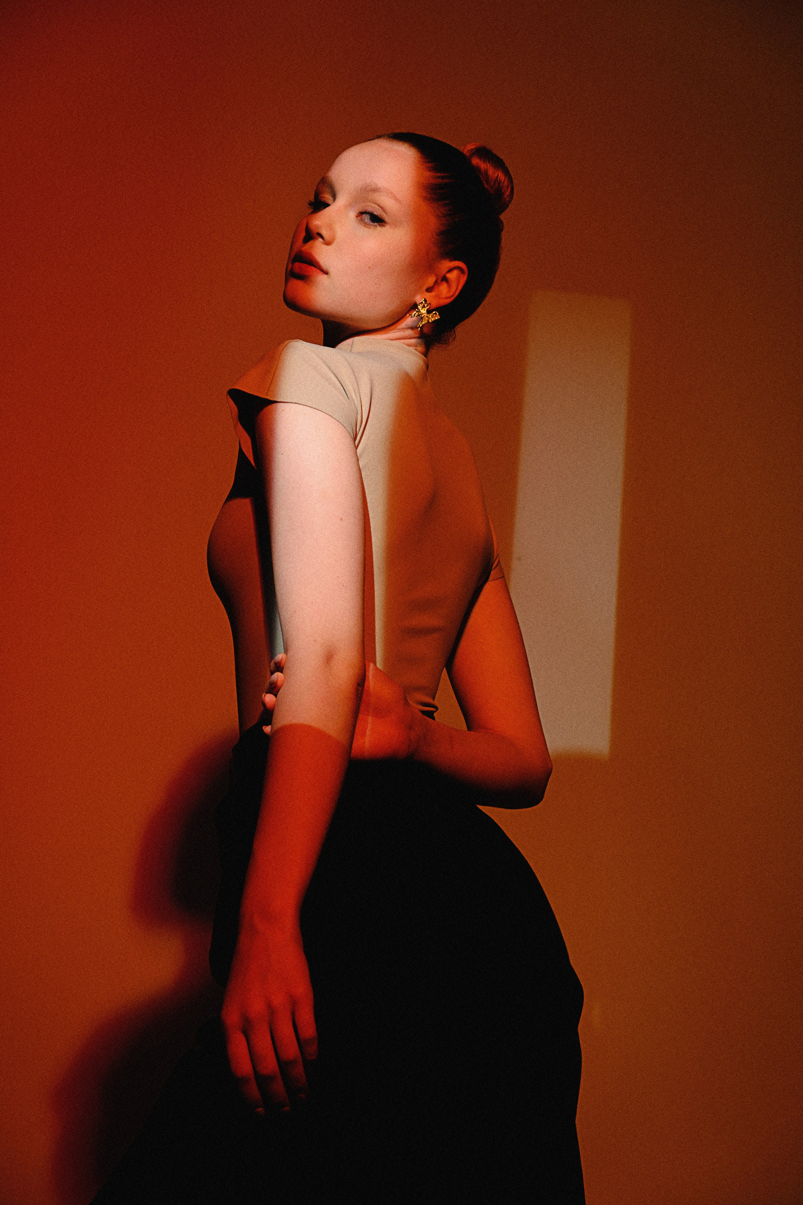 Игра света и цвета в модельных тестах. Фотограф и видеограф в Омск/Москва Сащенко Лера