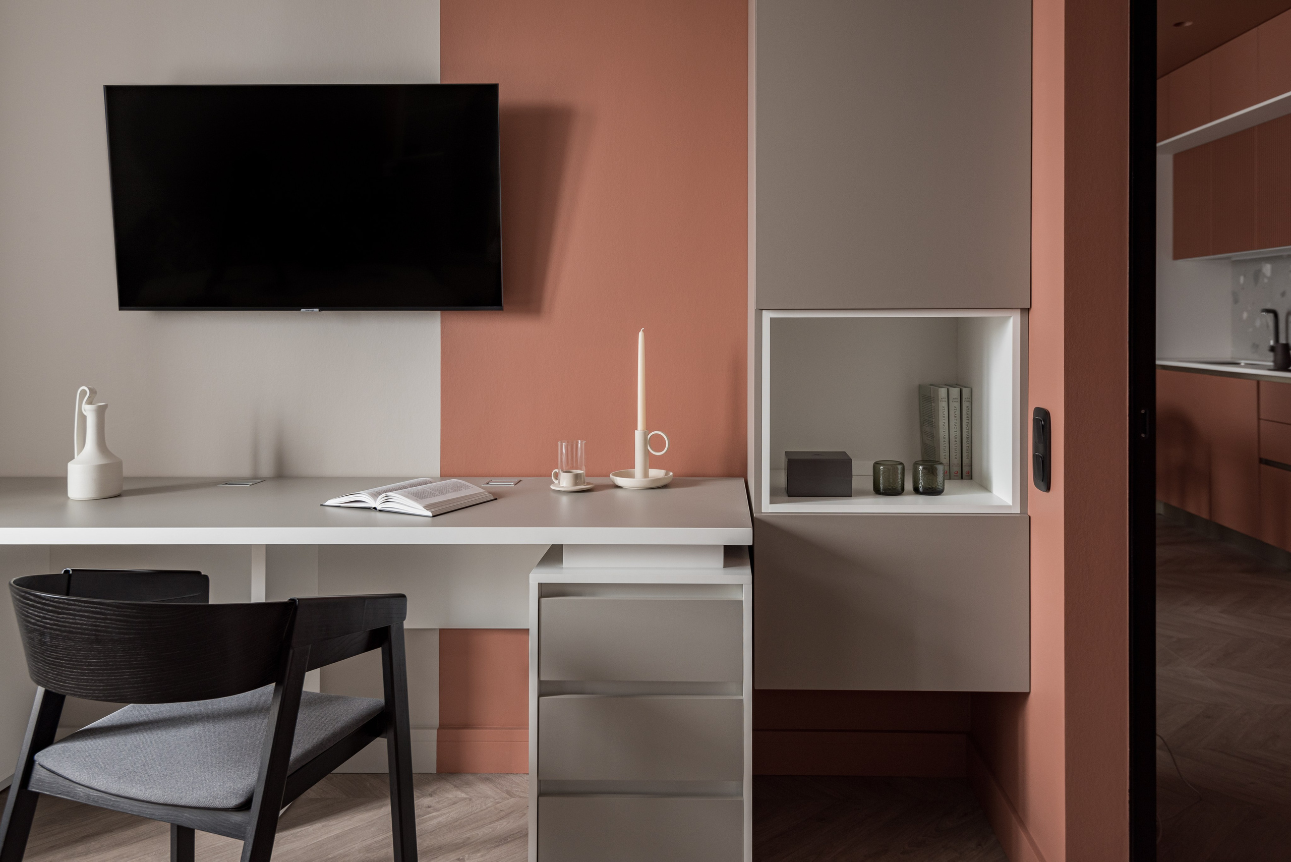 Квартира для молодого человека. Дизайнер Анна Хащенко. Мебель на заказ