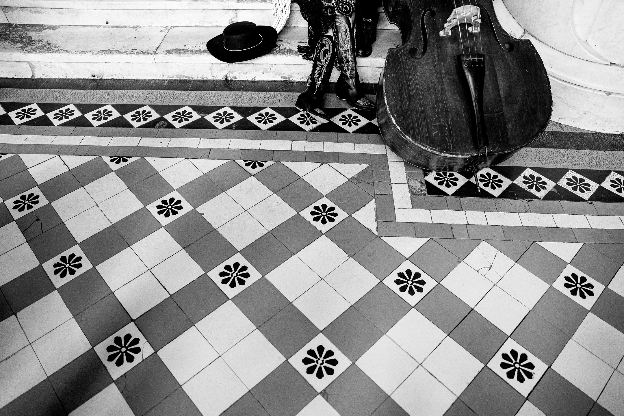 Контрабас для двоих. Саша Потапкин Фотограф. Сочи, Екатеринбург, Москва