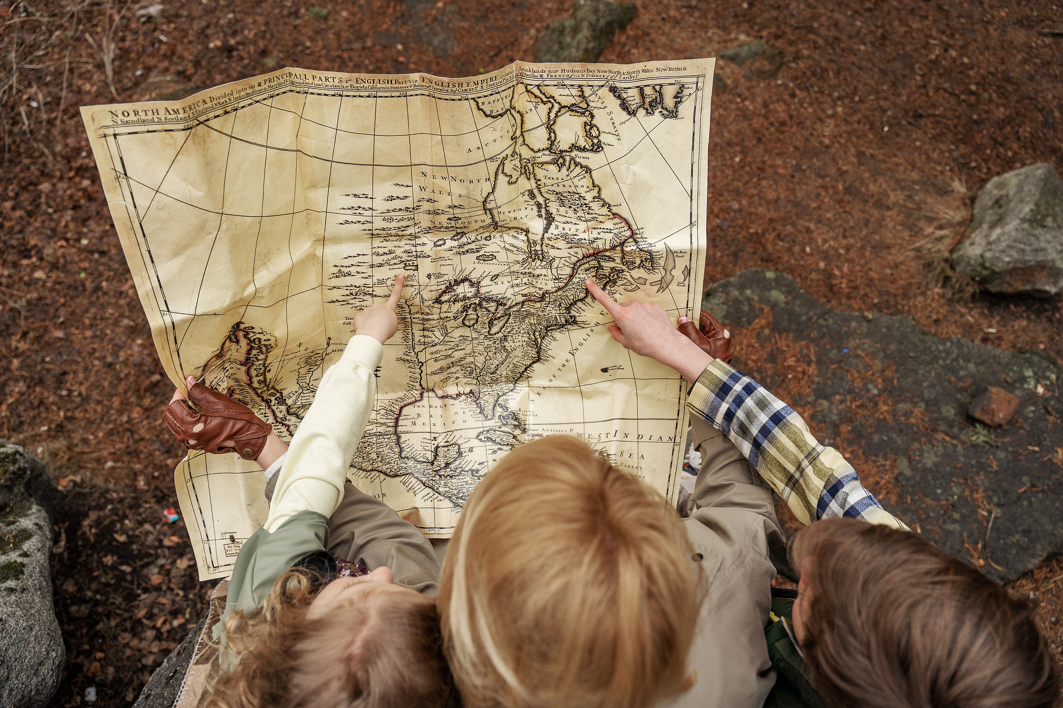 Стилизованная семейная фотосессия в городском парке. Саша Потапкин Фотограф. Сочи, Екатеринбург, Москва