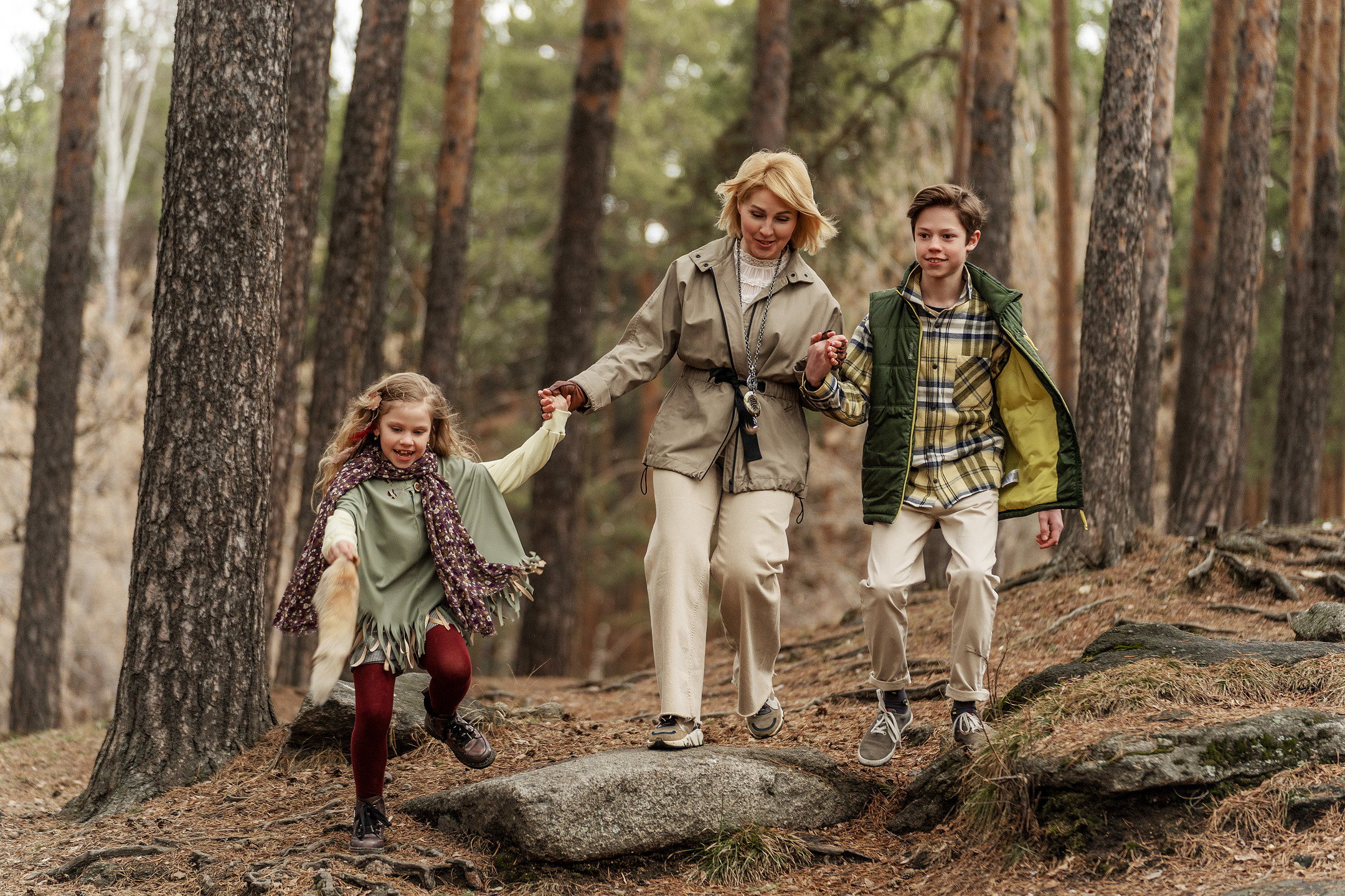 Стилизованная семейная фотосессия в городском парке. Саша Потапкин Фотограф. Сочи, Екатеринбург, Москва