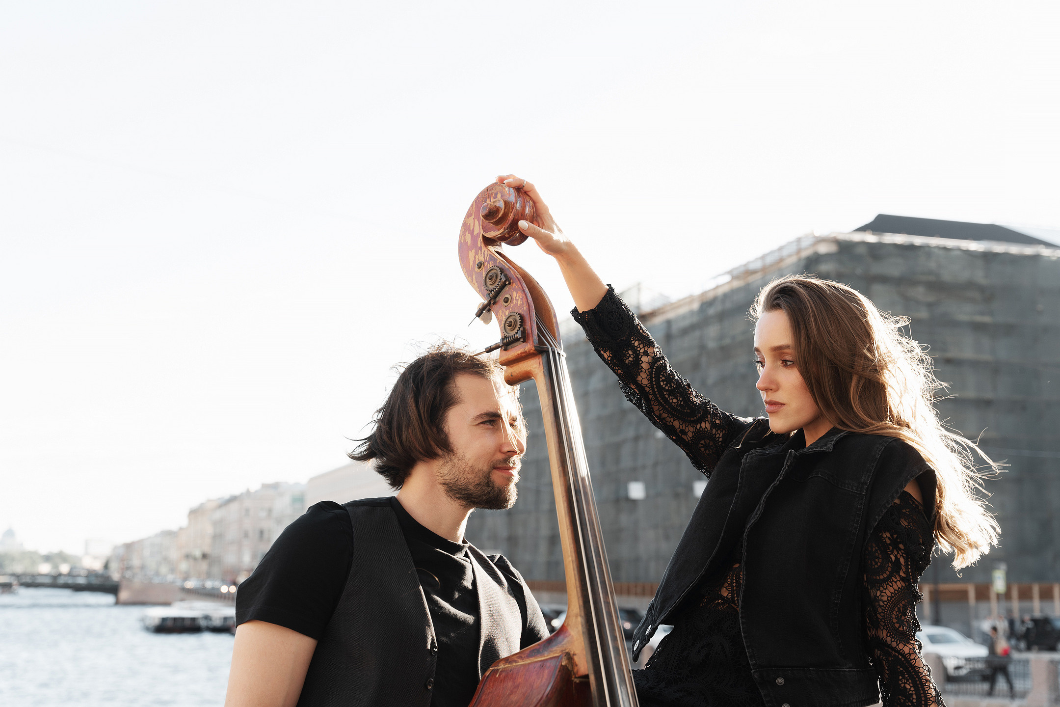 Контрабас для двоих. Саша Потапкин Фотограф. Сочи, Екатеринбург, Москва