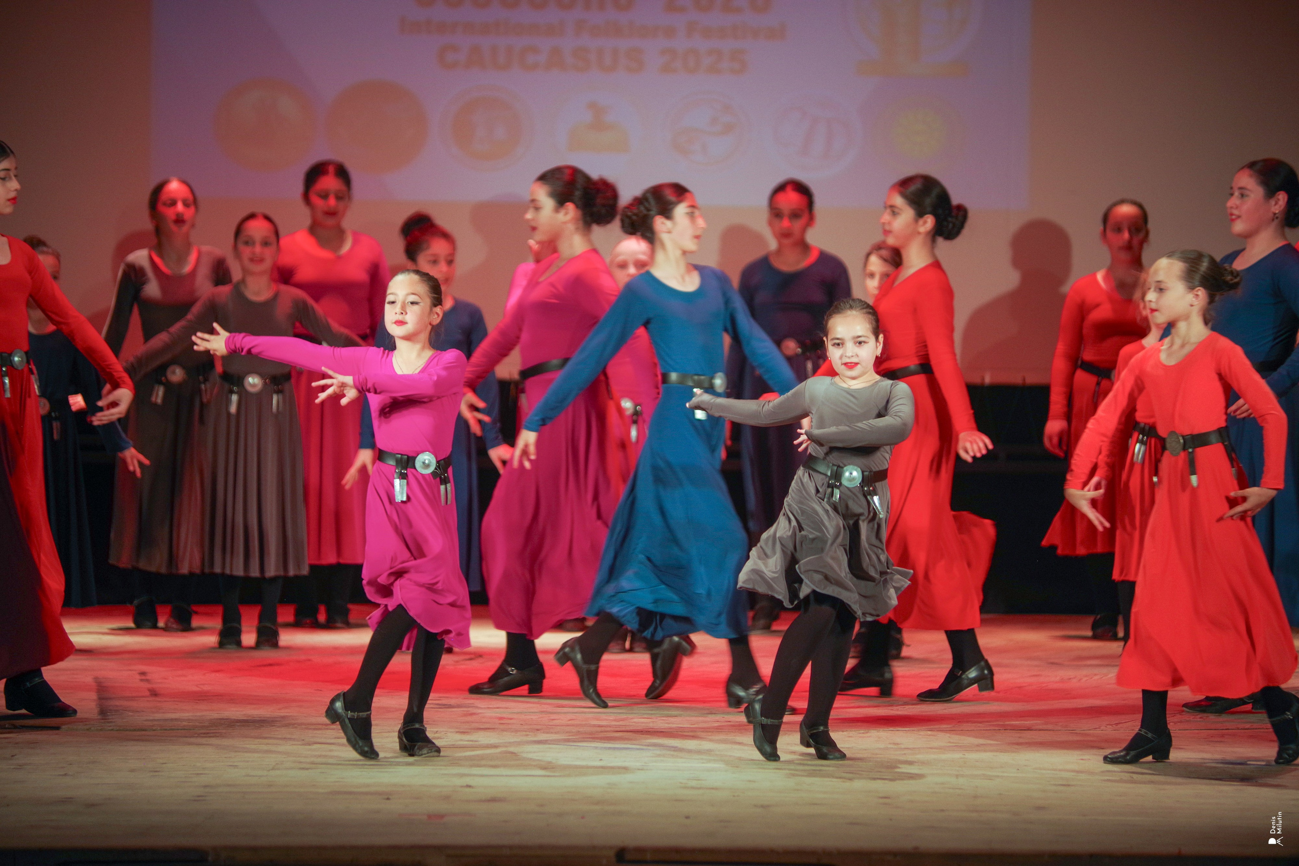 Танцы в прекрасном Они. Портретный фотограф Денис Милютин