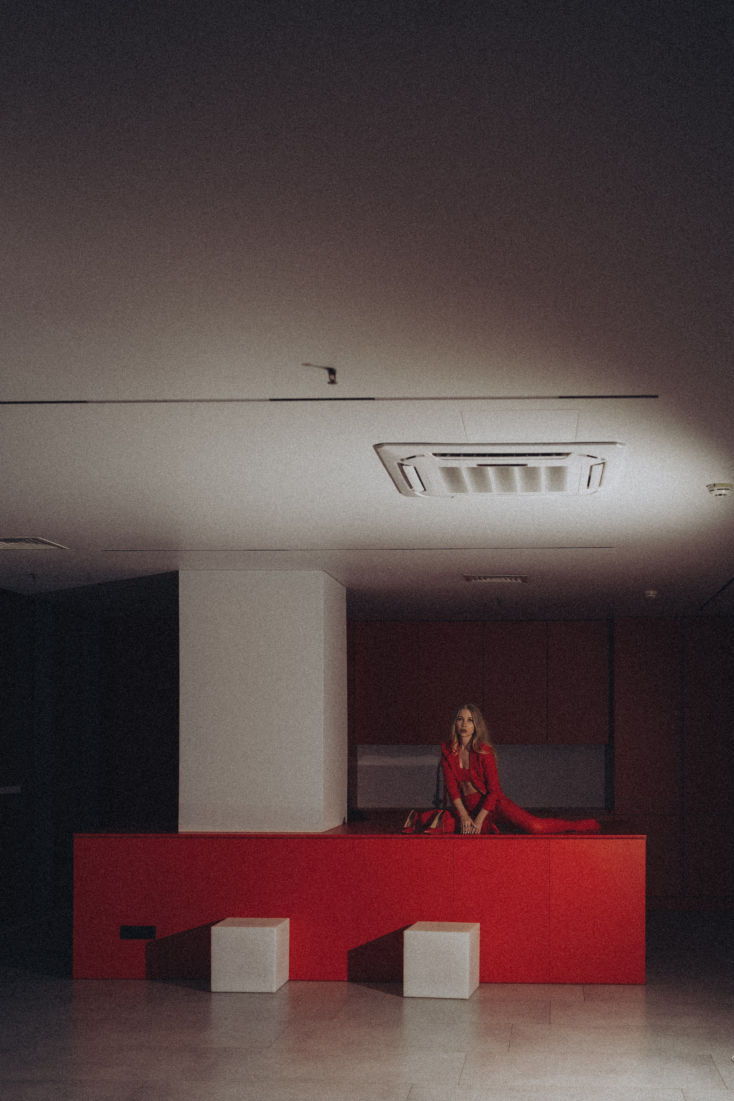 ФОТОСЕССИЯ К НОВОМУ ГОДУ В СТУДИИ С ЕЛОЧКОЙ КРАСИВЫЙ ОБРАЗ. Профессиональный фотограф, Санкт-Петербург — Виктория Богомолова