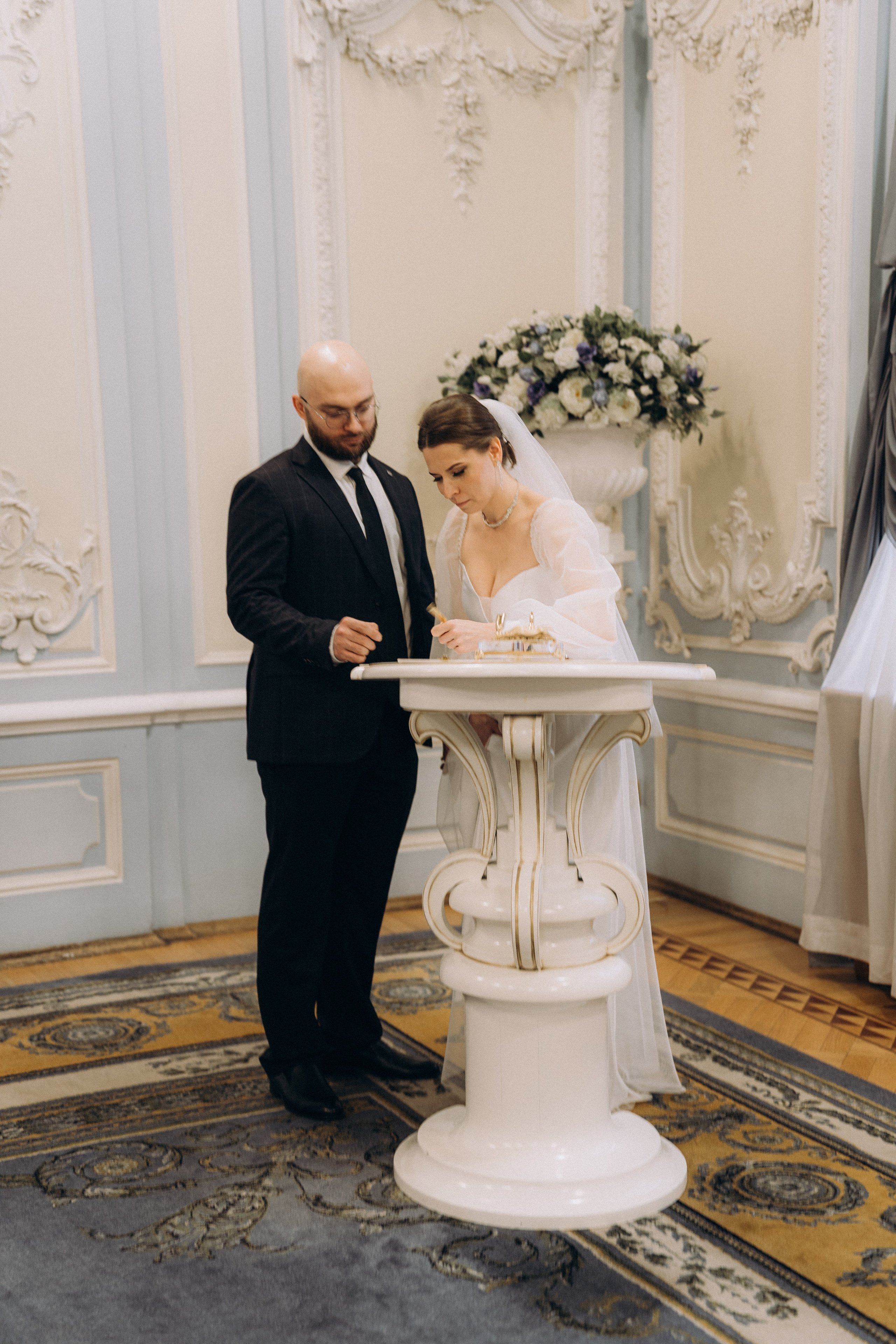 СВАДЕБНАЯ СЬЕМКА ВО ВТОРОМ ДВОРЦЕ (ДЕКАБРЬ) ТАКЖЕ СЬЕМКА В СТУДИИ НА ЧЕРНЫШЕВСКОЙ. Профессиональный фотограф, Санкт-Петербург — Виктория Богомолова