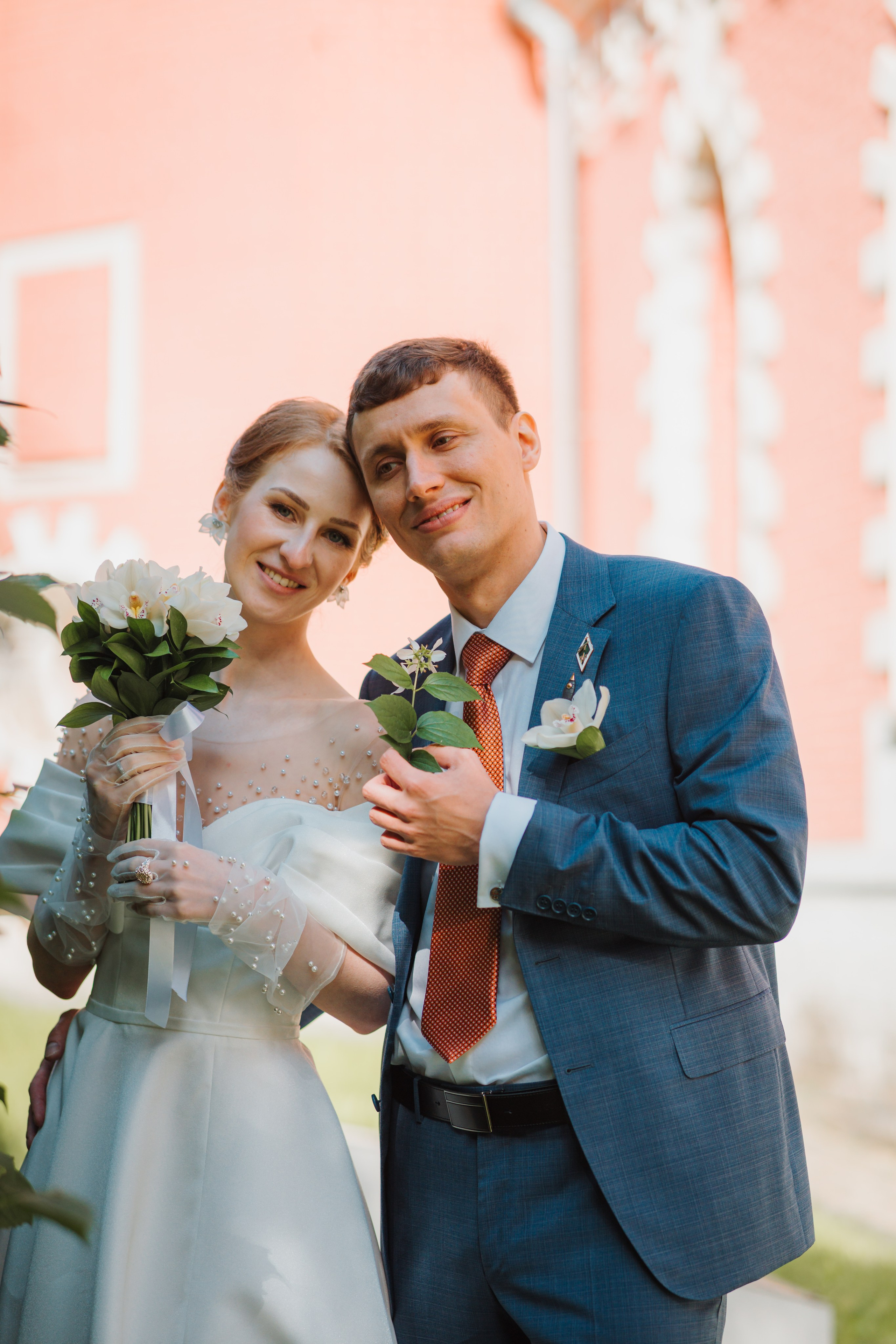 Michail & Maya. Я занимаюсь событийной, свадебной, товарной, студийной… фотографией