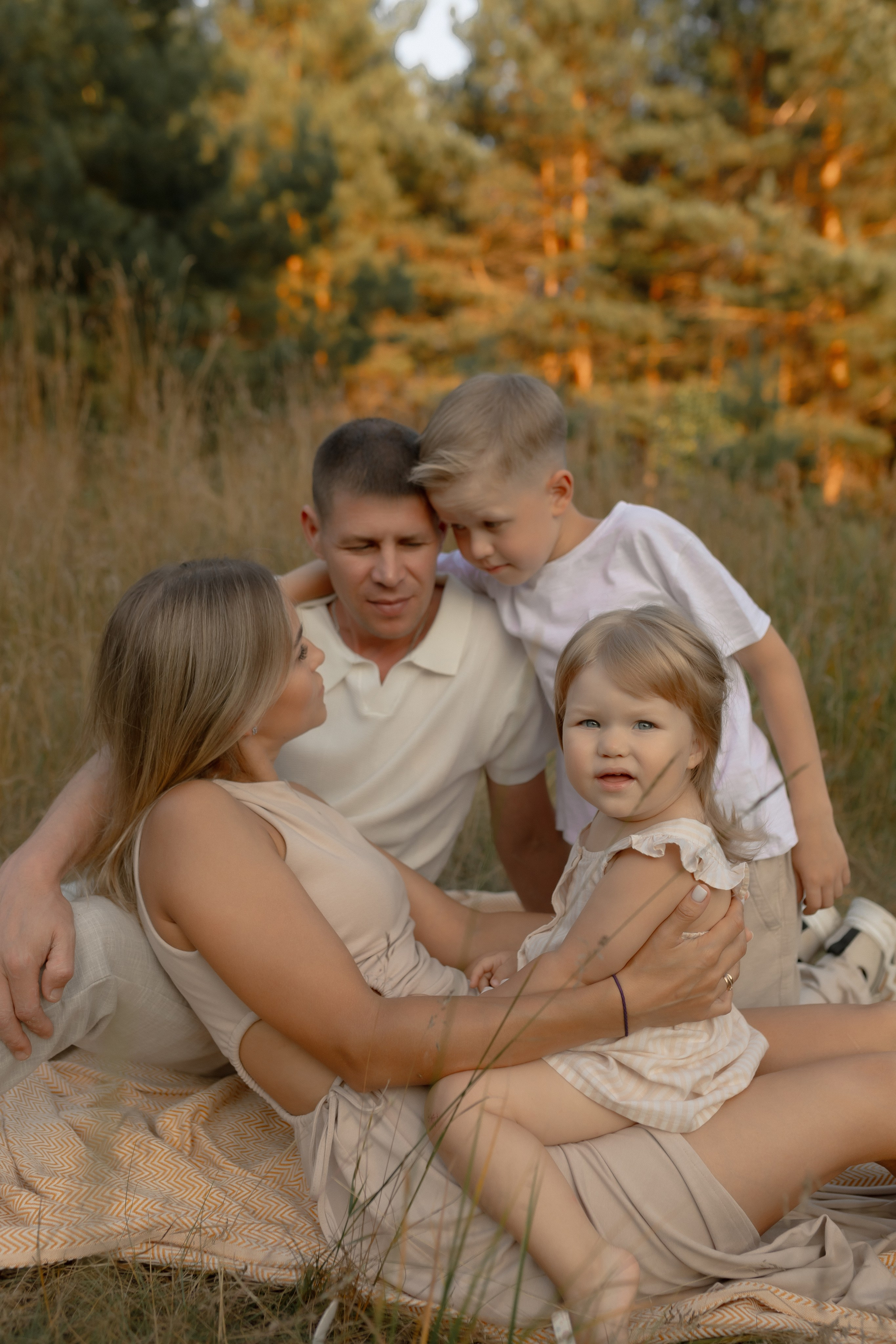 Алексей, Мария, Ваня и Варя. Фотограф Татьяна Семенова