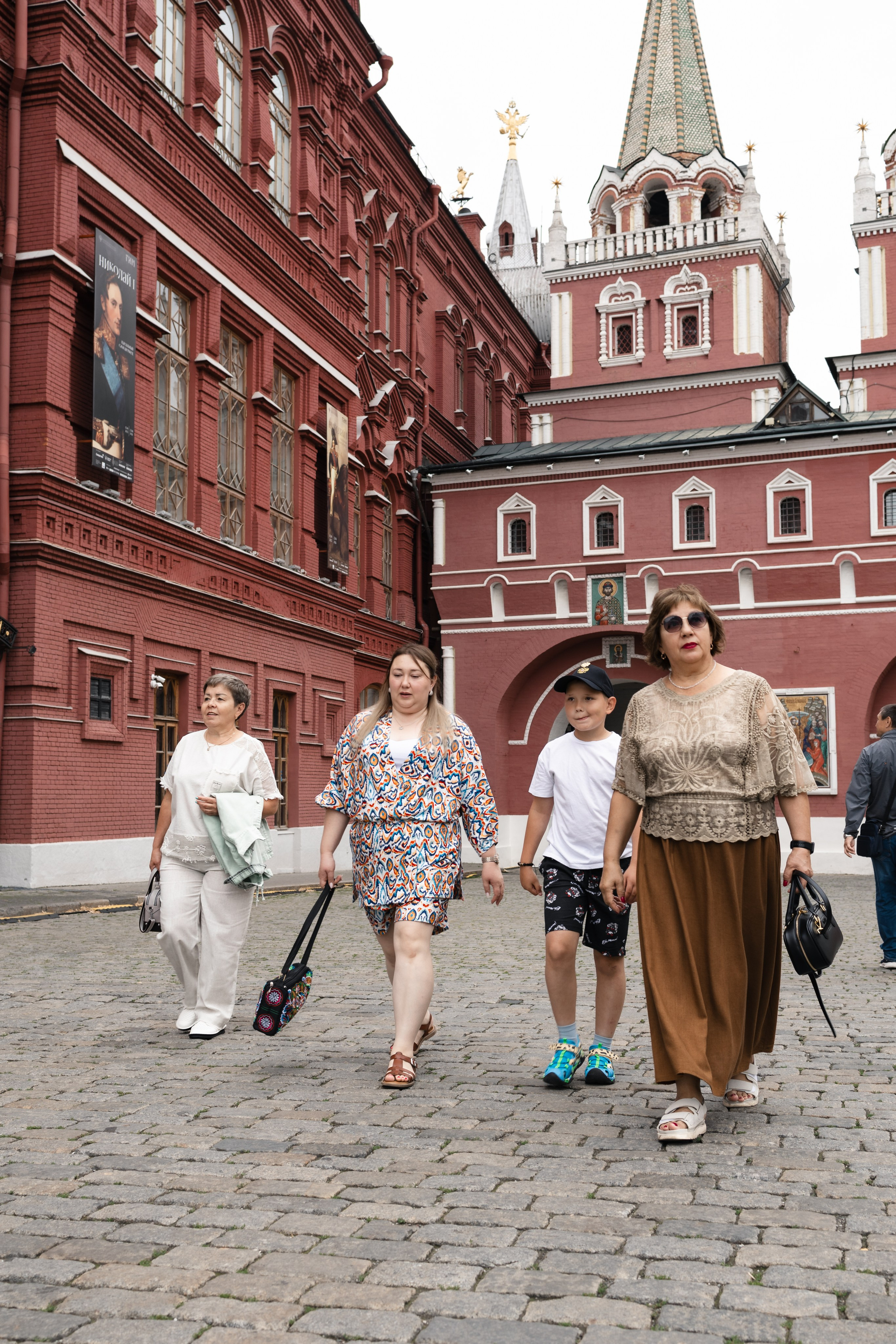 Семейная на улице. Профессиональный фотограф в Москве
