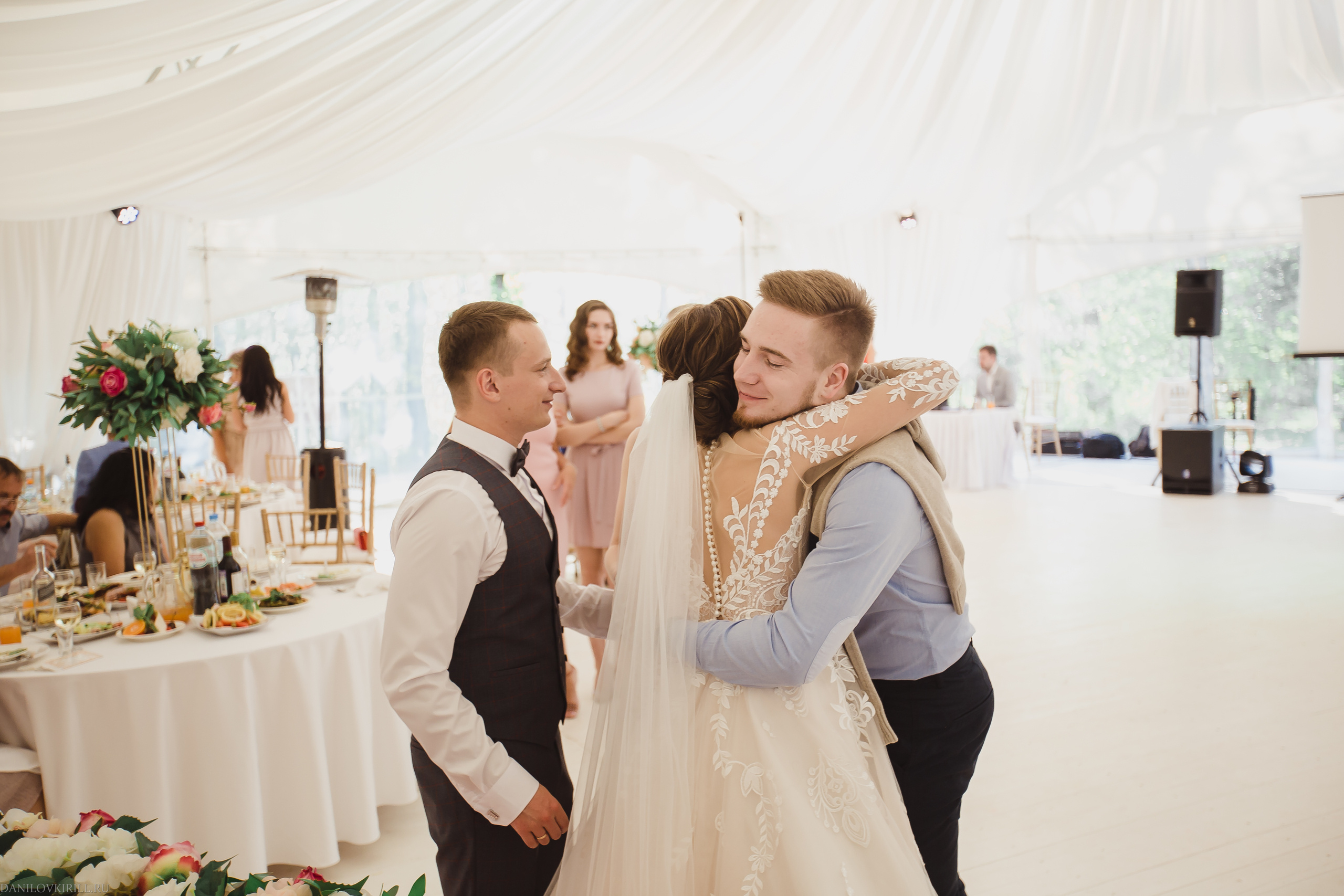 Свадьба в шатре. Wedding photographer in California