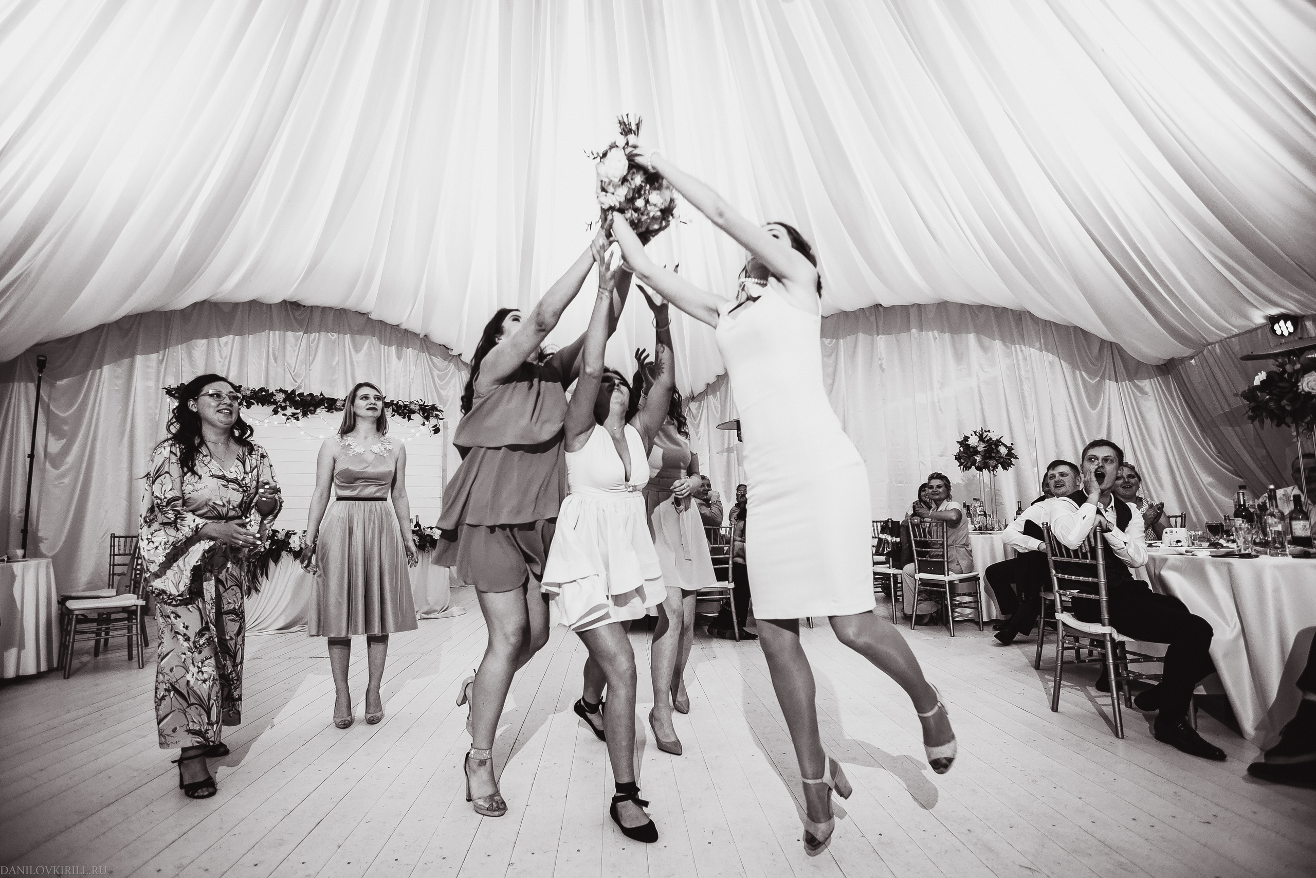 Свадьба в шатре. Wedding photographer in California