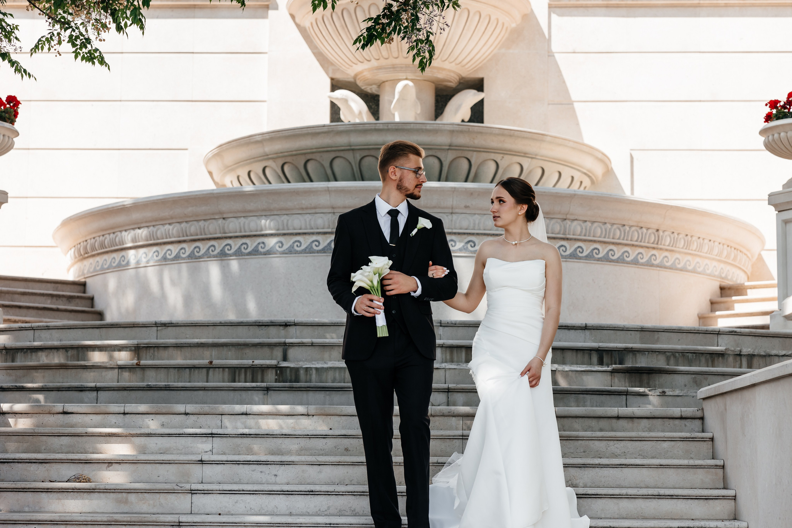 Анонс свадьбы Иры и Никиты. Прогулка в отеле Крымский Бриз. Свадебный фотограф в Крыму и Севастополе Ольга Баскакова