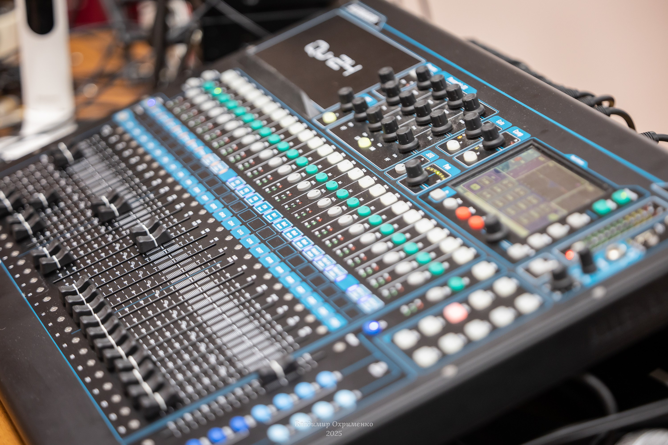 Концерт вокального коллектива Bella Mamma «Мы из 90-х». Фотограф Владимир Охрименко