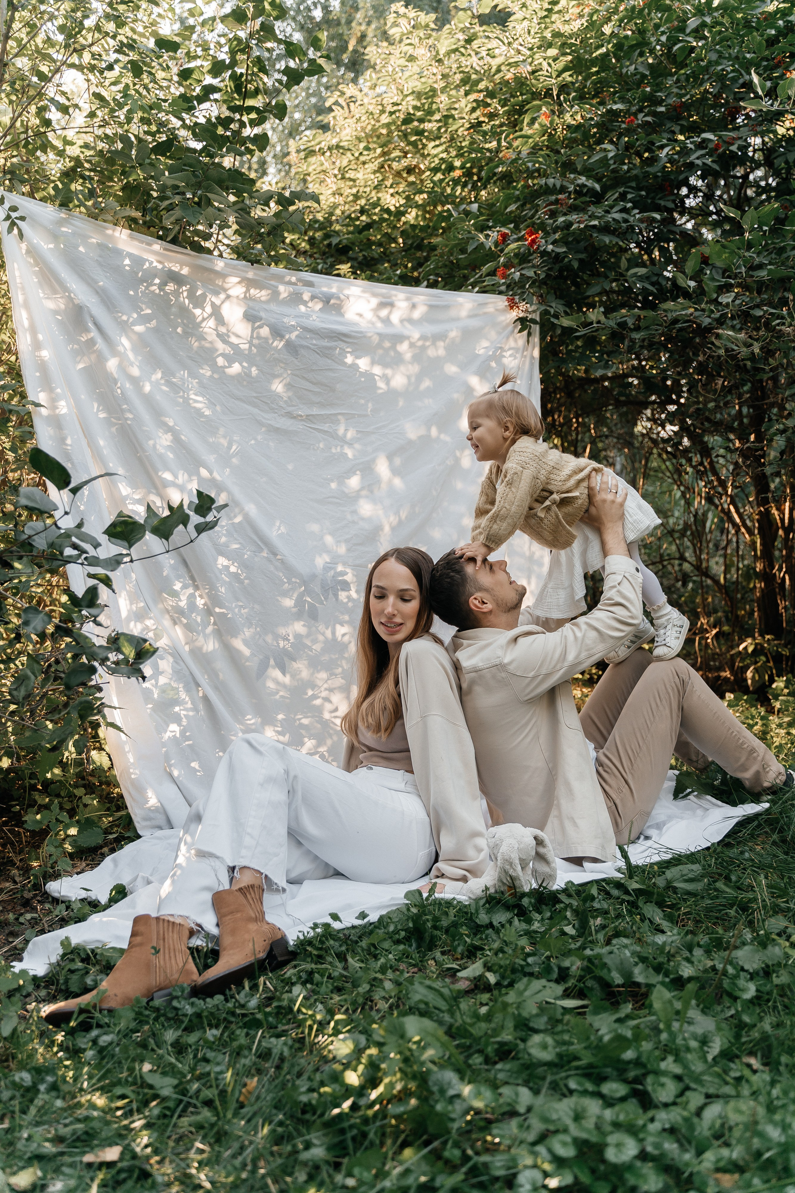 Лёша, Ксюша и Вика. Волик Мария