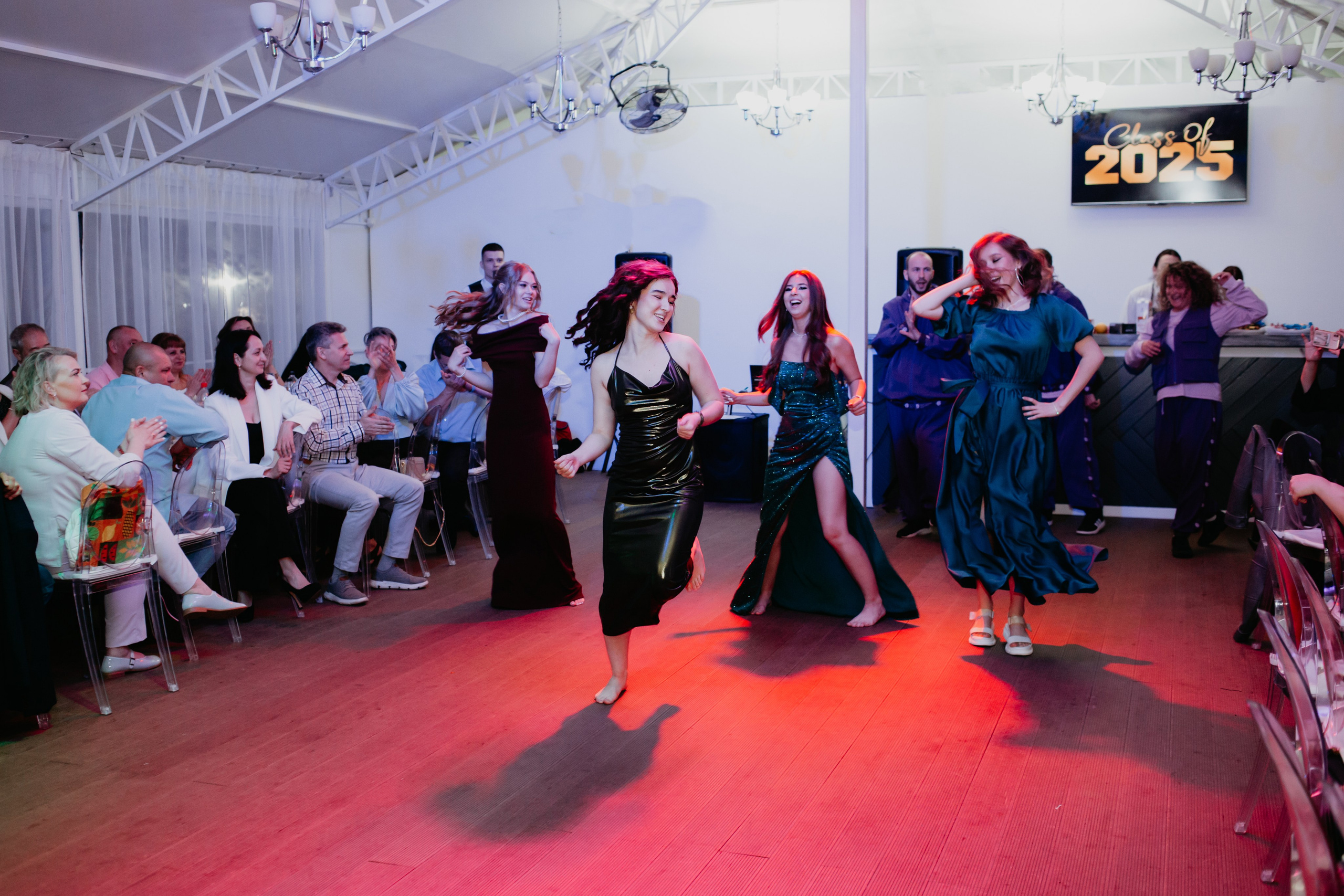 Выпускной 2025 (41 школа) 11 класс. Фотограф в Челябинске Ополихина Анна