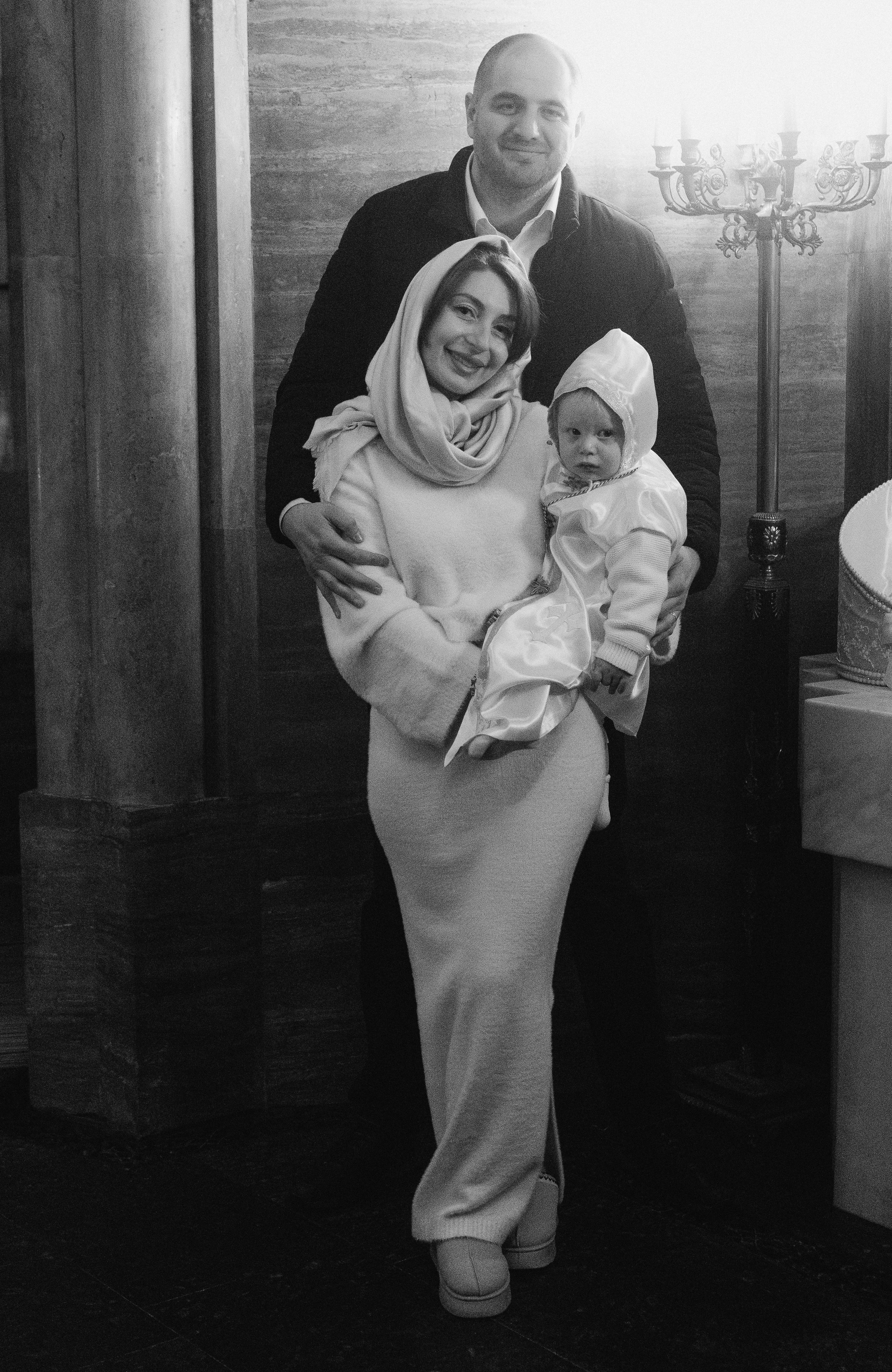 Таинство Крещения в Армянской церкви. Семейный, ньюборн фотограф, фотограф на роды в Москве, Виктория Тюльдюкова