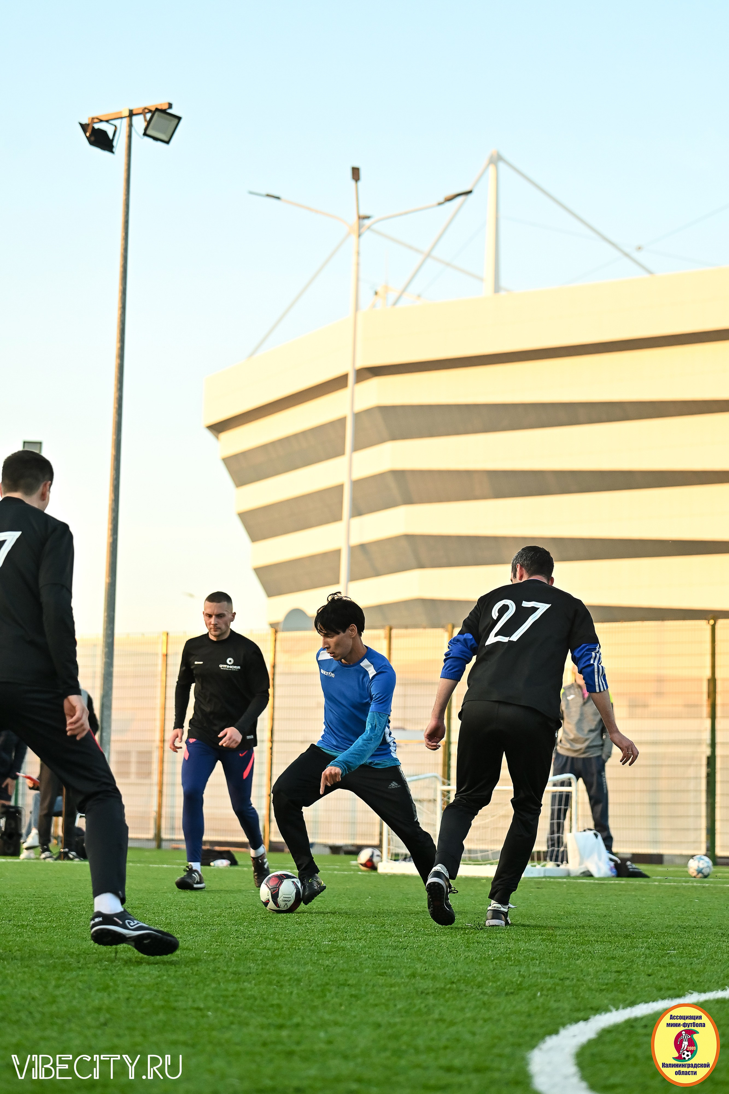 ИГРЫ МИНИ-ФУТБОЛЬНОЙ И КОРПОРАТИВНОЙ ЛИГИ. VIBECITY.RU Вайб Сити Ру Фоторепортажи Фотоотчеты Калининград