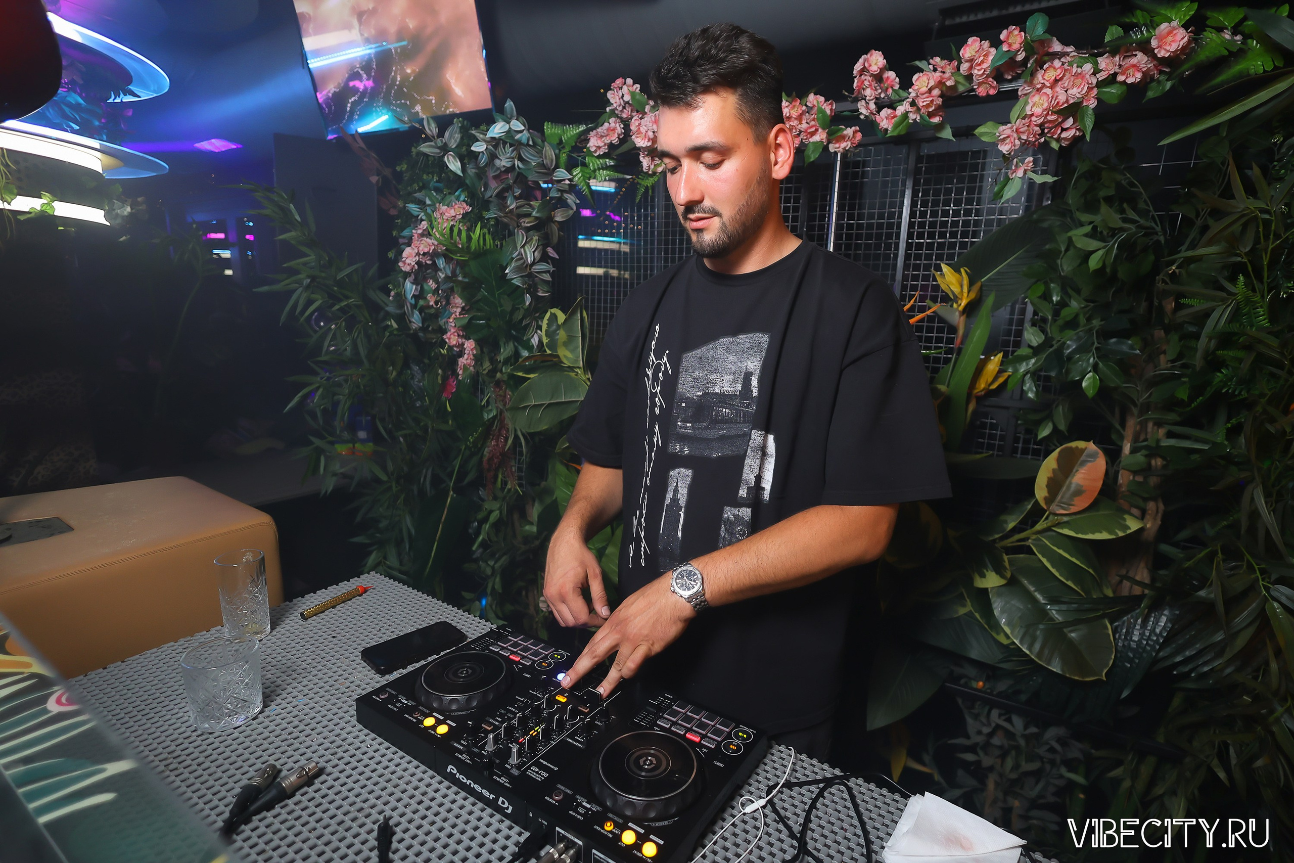 DOUBLE U. VIBECITY.RU Вайб Сити Ру Фоторепортажи Фотоотчеты Калининград