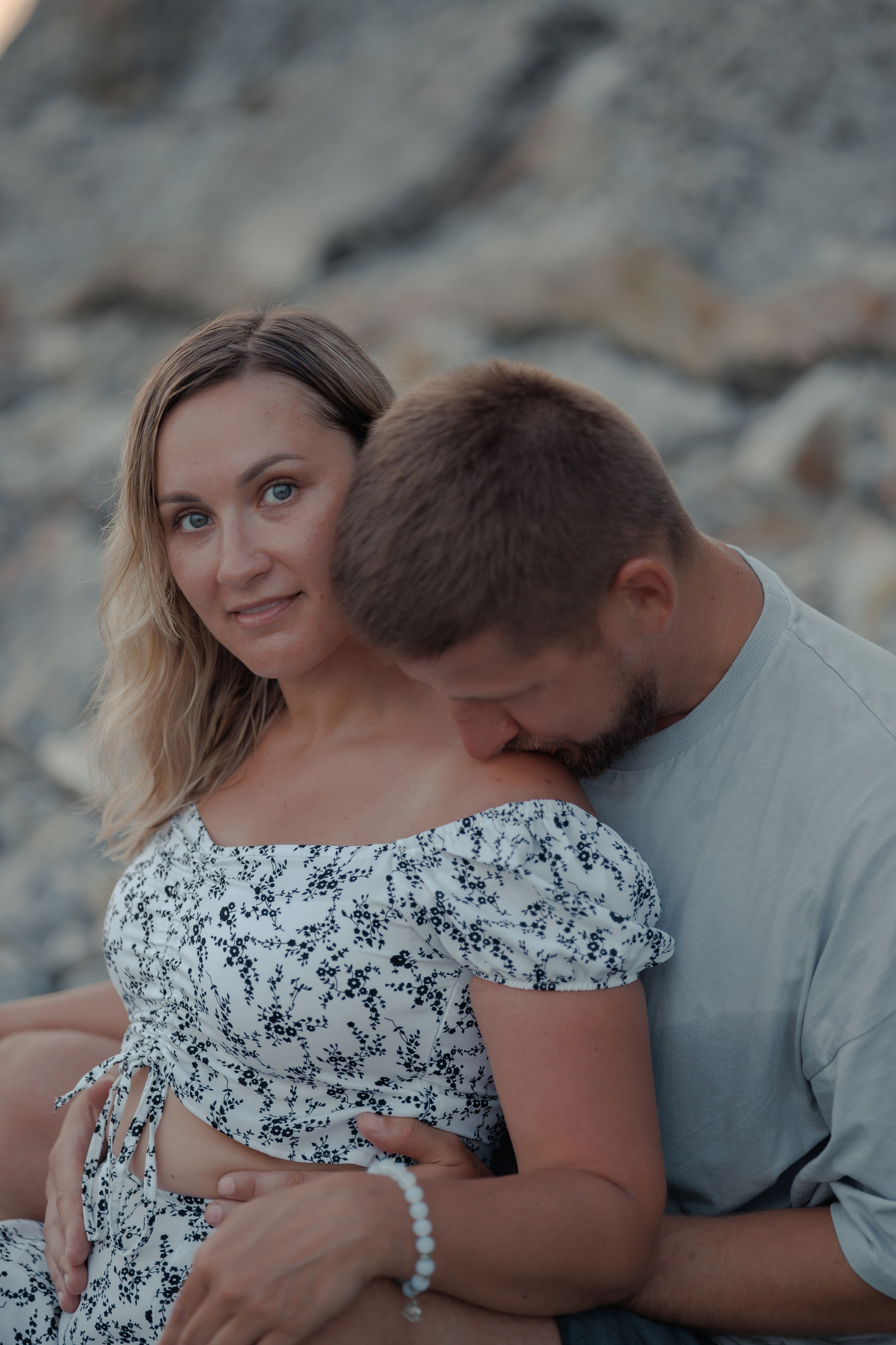 Семейная прогулка на берегу моря. Семейный и портретный фотограф в Геленджике Любовь Бодрова