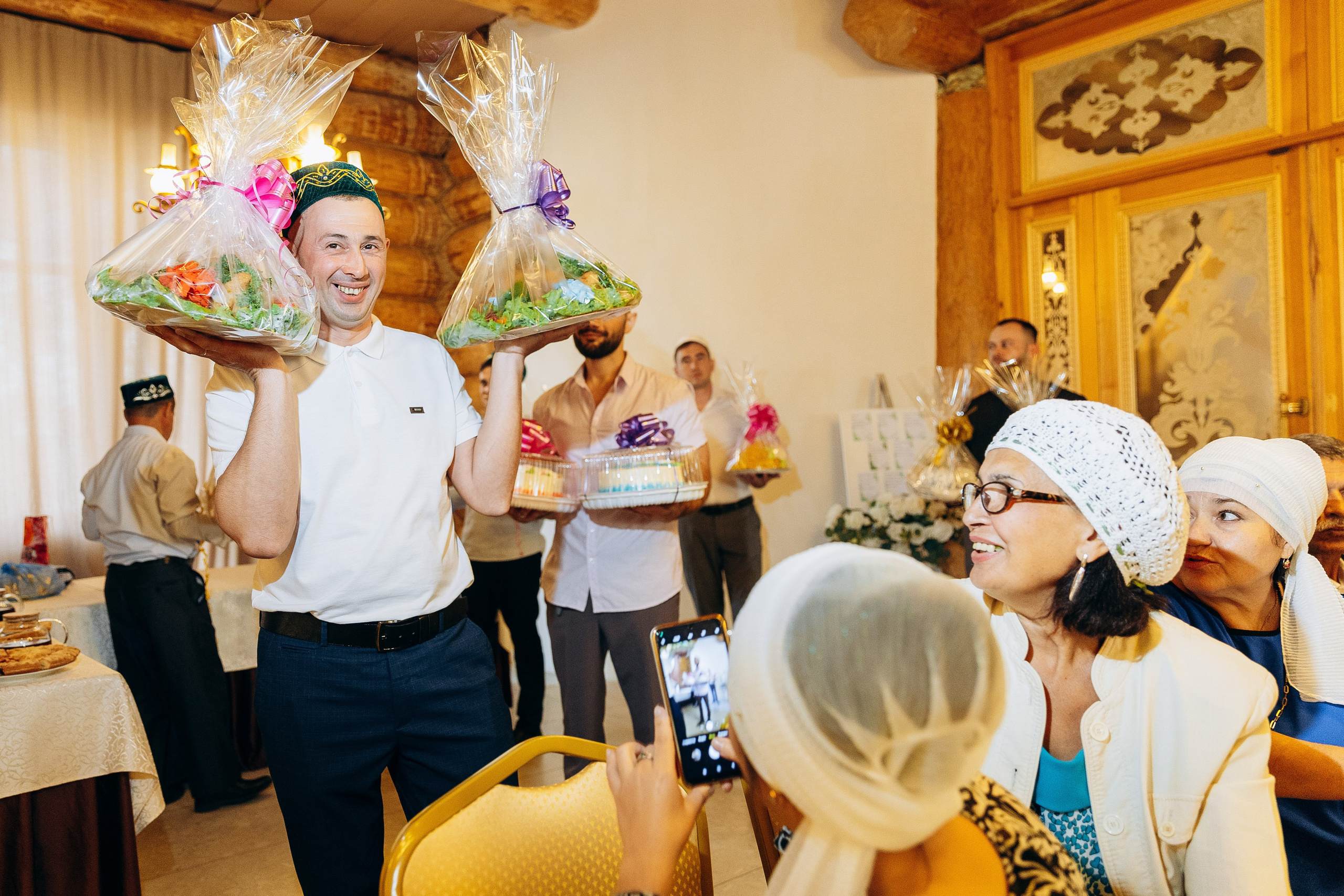 Стилист по платкам Казань: красивое оформление хиджаба и макияж на никах