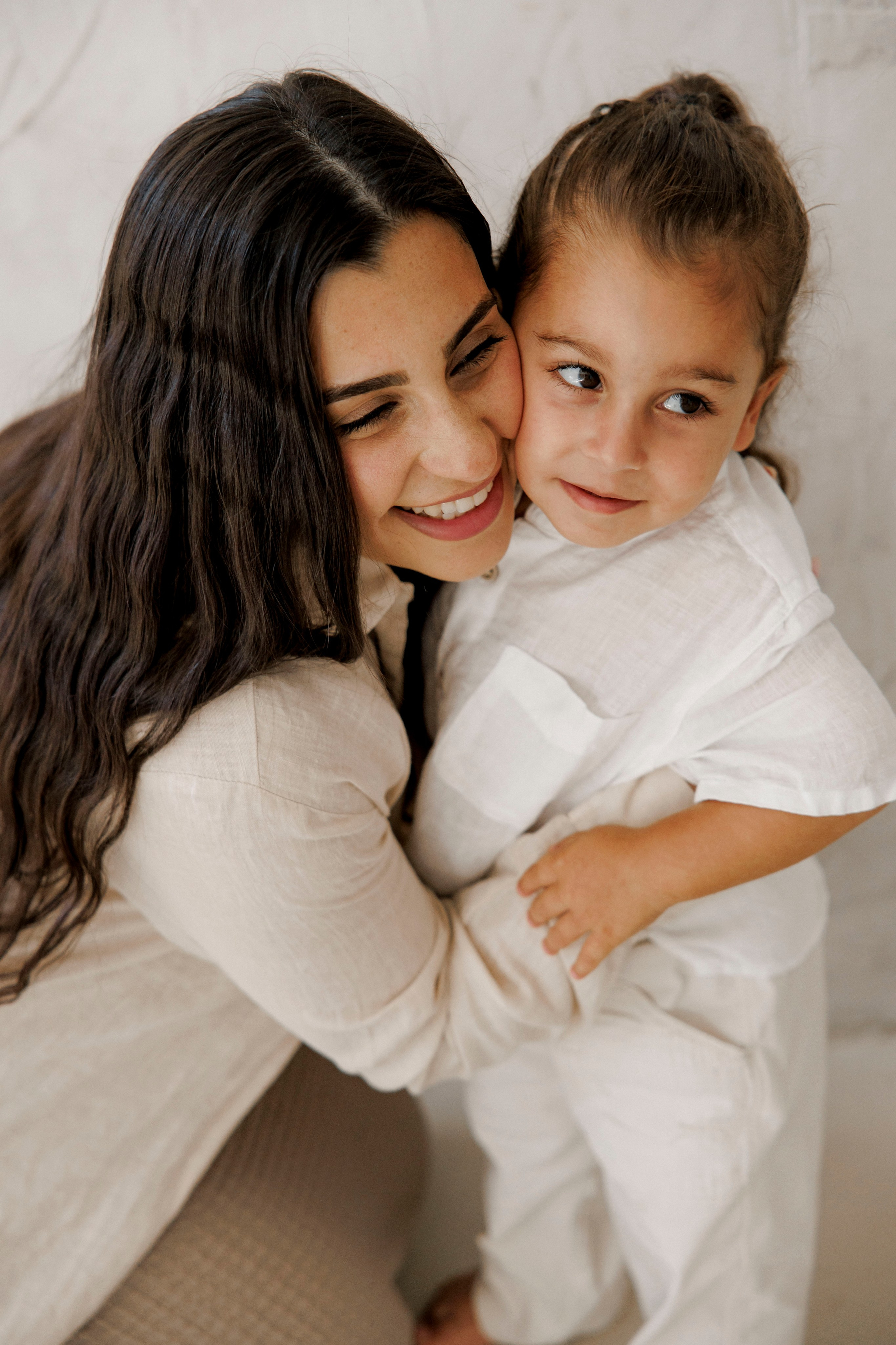 Pregnancy photoshoot inside the Grey Studio. Главная